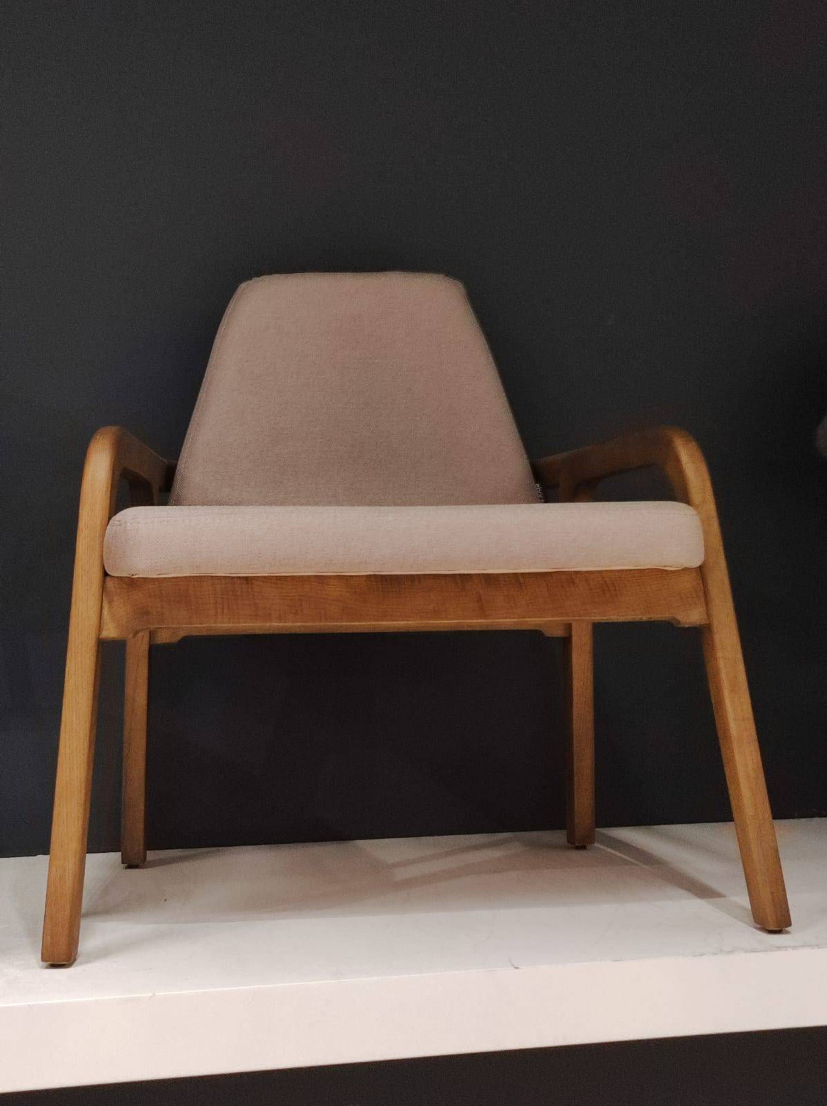 Display Item - Natura  Solid Ash Wood Lounge Chair  Naturalounge-W-28903 Lowarm Nakheel -  DISPLAY ITEM - ebarza Furniture UAE | Shop Modern Furniture in Abu Dhabi & Dubai - مفروشات ايبازرا في الامارات | تسوق اثاث عصري وديكورات مميزة في دبي وابوظبي