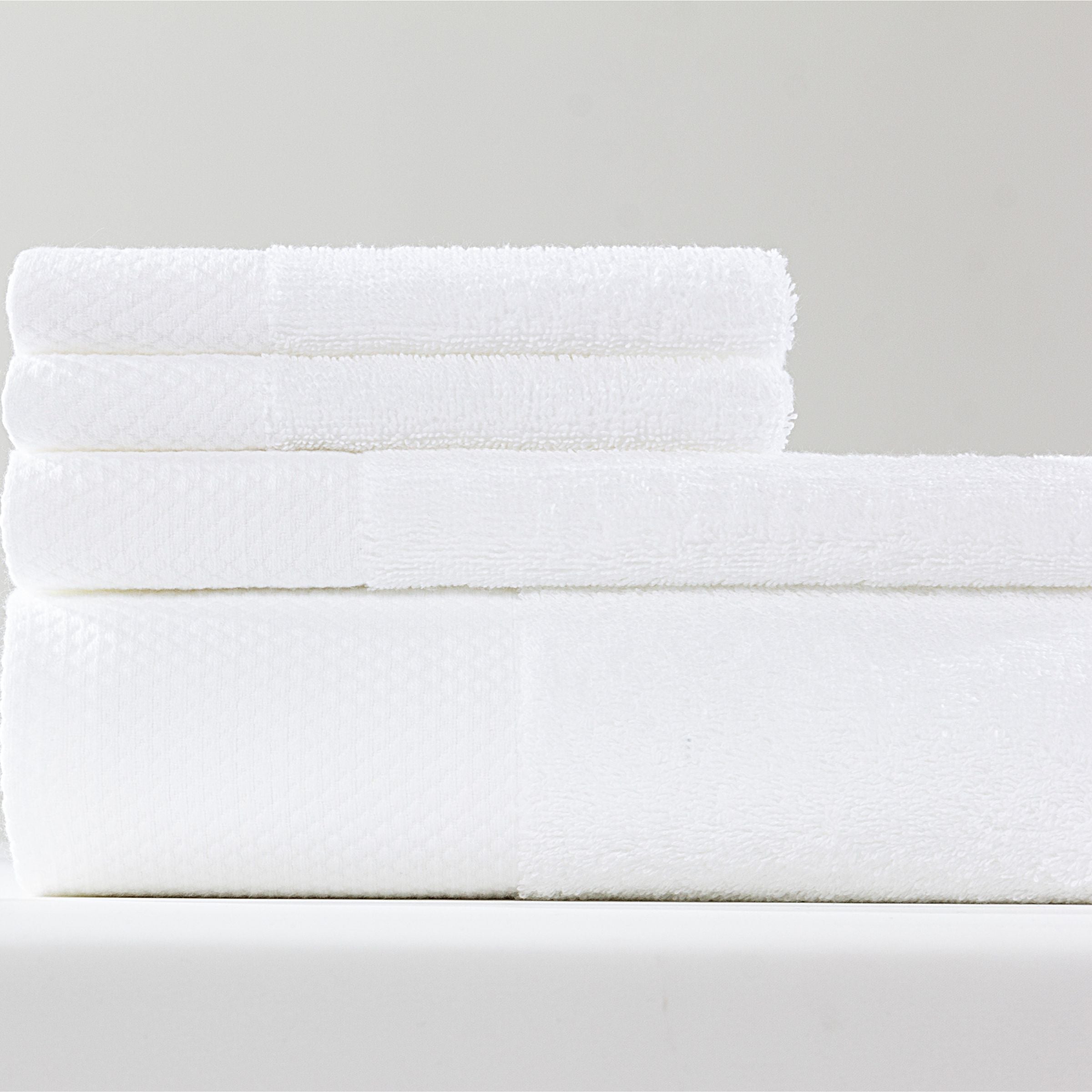 ebarza Dobby Border Towel Set  EBTS-001 -  Towels - ebarza Furniture UAE | Shop Modern Furniture in Abu Dhabi & Dubai - مفروشات ايبازرا في الامارات | تسوق اثاث عصري وديكورات مميزة في دبي وابوظبي