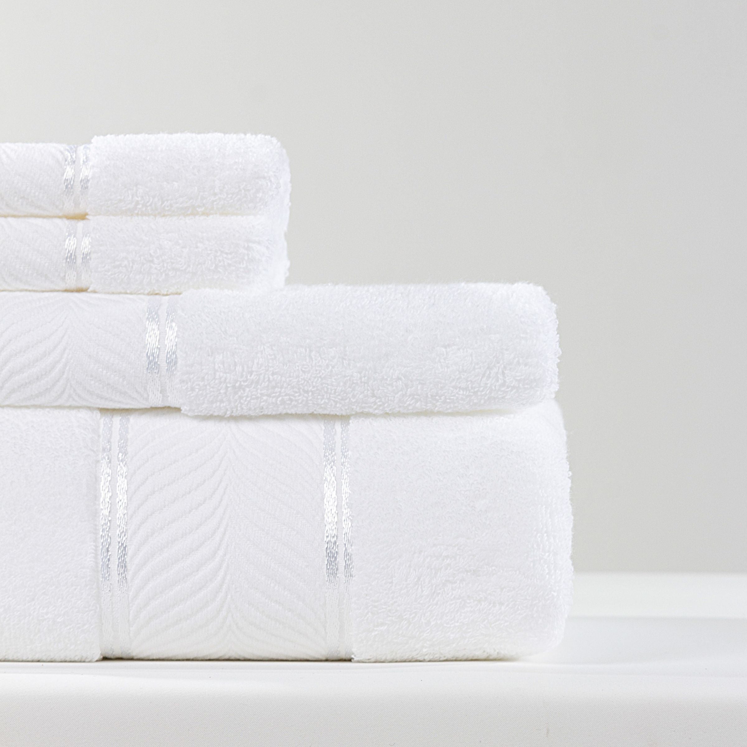 ebarza Shinning Towel Set  EBTS-002 -  Towels - ebarza Furniture UAE | Shop Modern Furniture in Abu Dhabi & Dubai - مفروشات ايبازرا في الامارات | تسوق اثاث عصري وديكورات مميزة في دبي وابوظبي