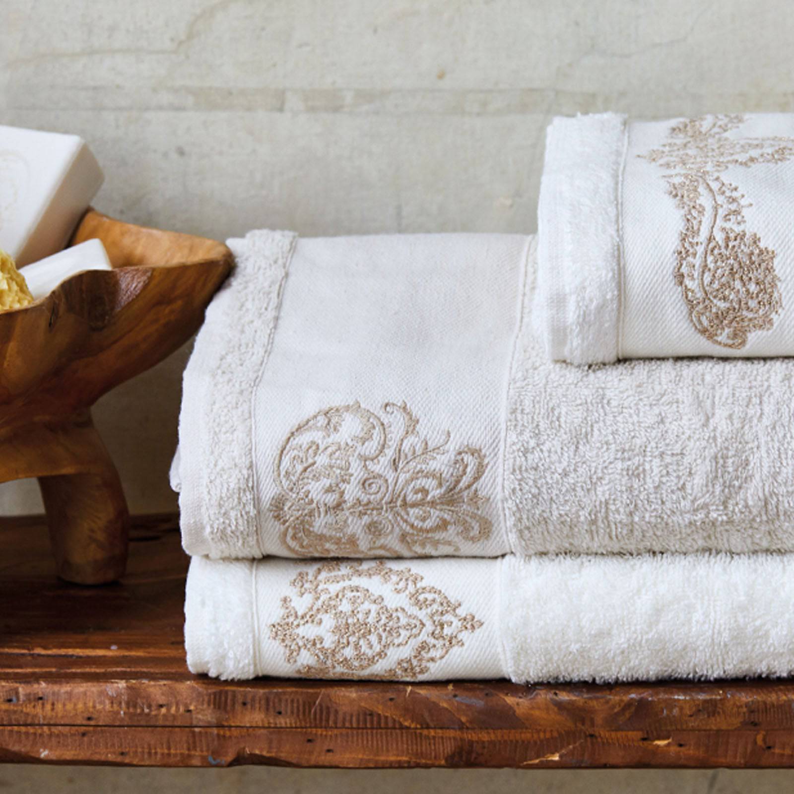 Eldora Wave  Offwhite-Bej Set  200.15.01.0197 -  Bedding - ebarza Furniture UAE | Shop Modern Furniture in Abu Dhabi & Dubai - مفروشات ايبازرا في الامارات | تسوق اثاث عصري وديكورات مميزة في دبي وابوظبي