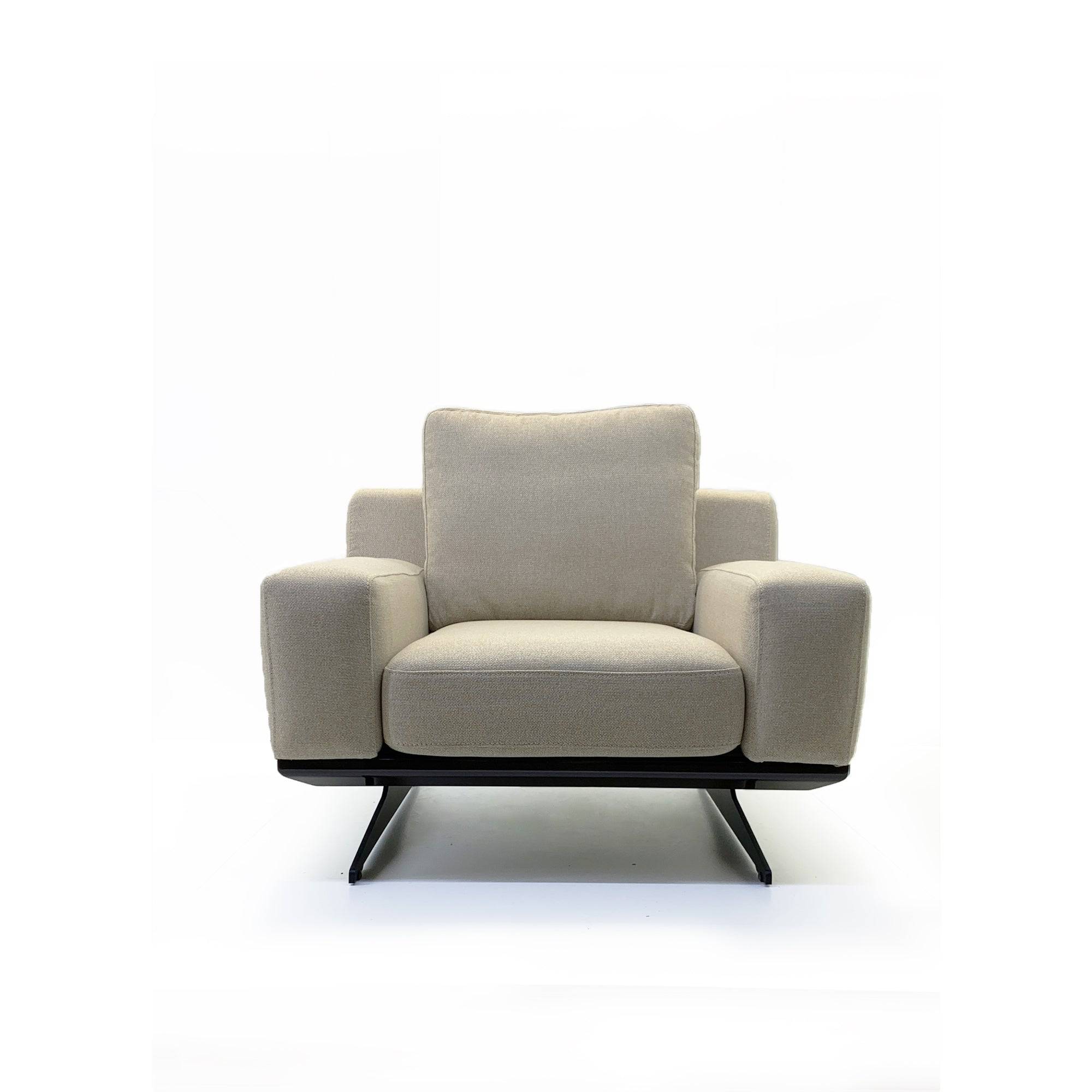 Elegant Armchair Elegant001-Beige -  Armchairs - ebarza Furniture UAE | Shop Modern Furniture in Abu Dhabi & Dubai - مفروشات ايبازرا في الامارات | تسوق اثاث عصري وديكورات مميزة في دبي وابوظبي