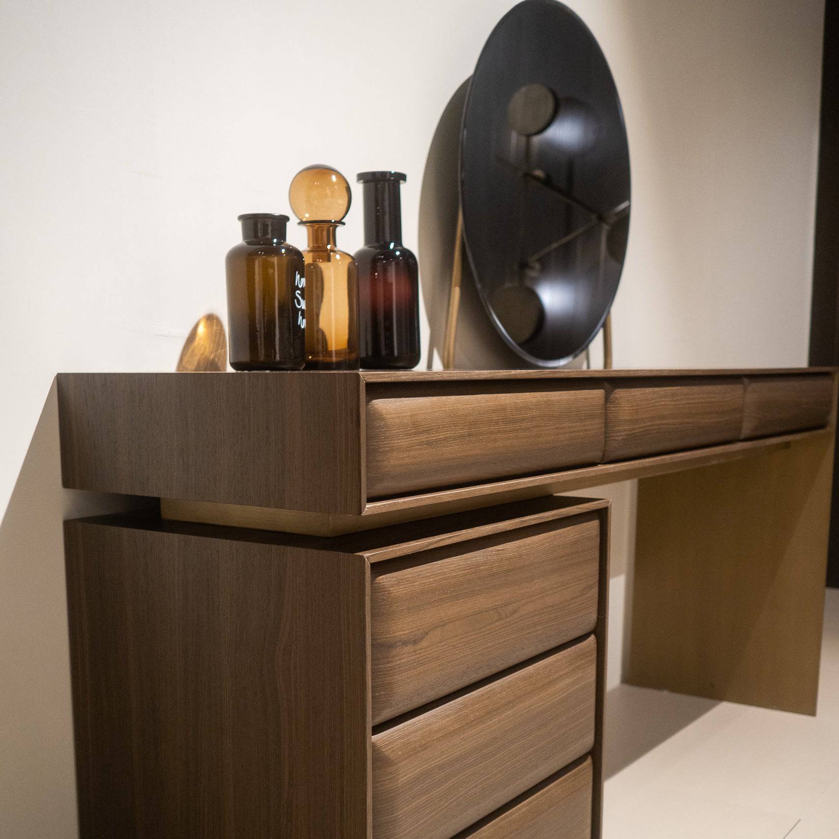 Era Dresser And Mirror Era-Dresser -  Dressers and Mirrors - ebarza Furniture UAE | Shop Modern Furniture in Abu Dhabi & Dubai - مفروشات ايبازرا في الامارات | تسوق اثاث عصري وديكورات مميزة في دبي وابوظبي