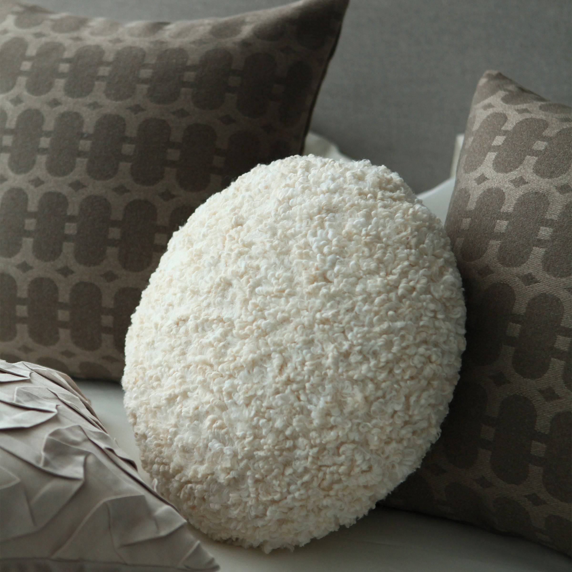 Pre-order 35 Days Delivery Eva Plush Round Cushion D 40Cm Ecc-048 -  Cushions - ebarza Furniture UAE | Shop Modern Furniture in Abu Dhabi & Dubai - مفروشات ايبازرا في الامارات | تسوق اثاث عصري وديكورات مميزة في دبي وابوظبي