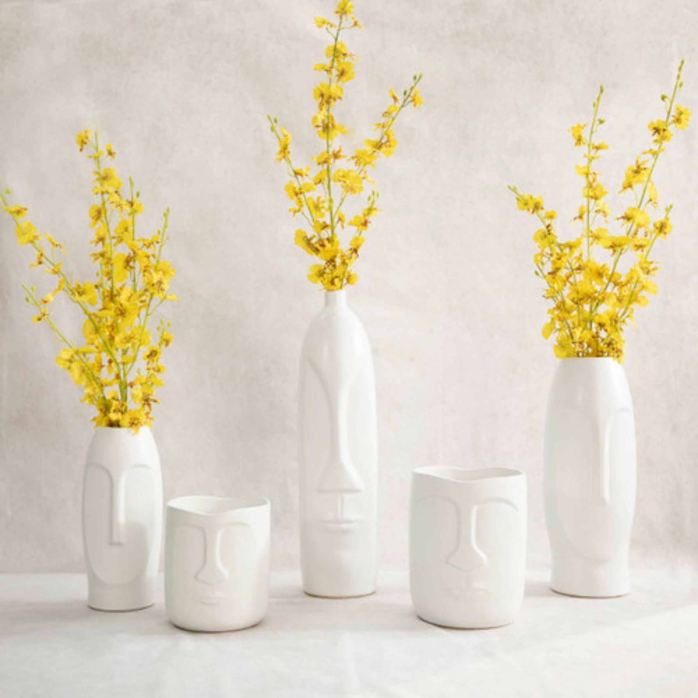 Face Vase 45 Cm - White 15761-01 -  Vases - ebarza Furniture UAE | Shop Modern Furniture in Abu Dhabi & Dubai - مفروشات ايبازرا في الامارات | تسوق اثاث عصري وديكورات مميزة في دبي وابوظبي