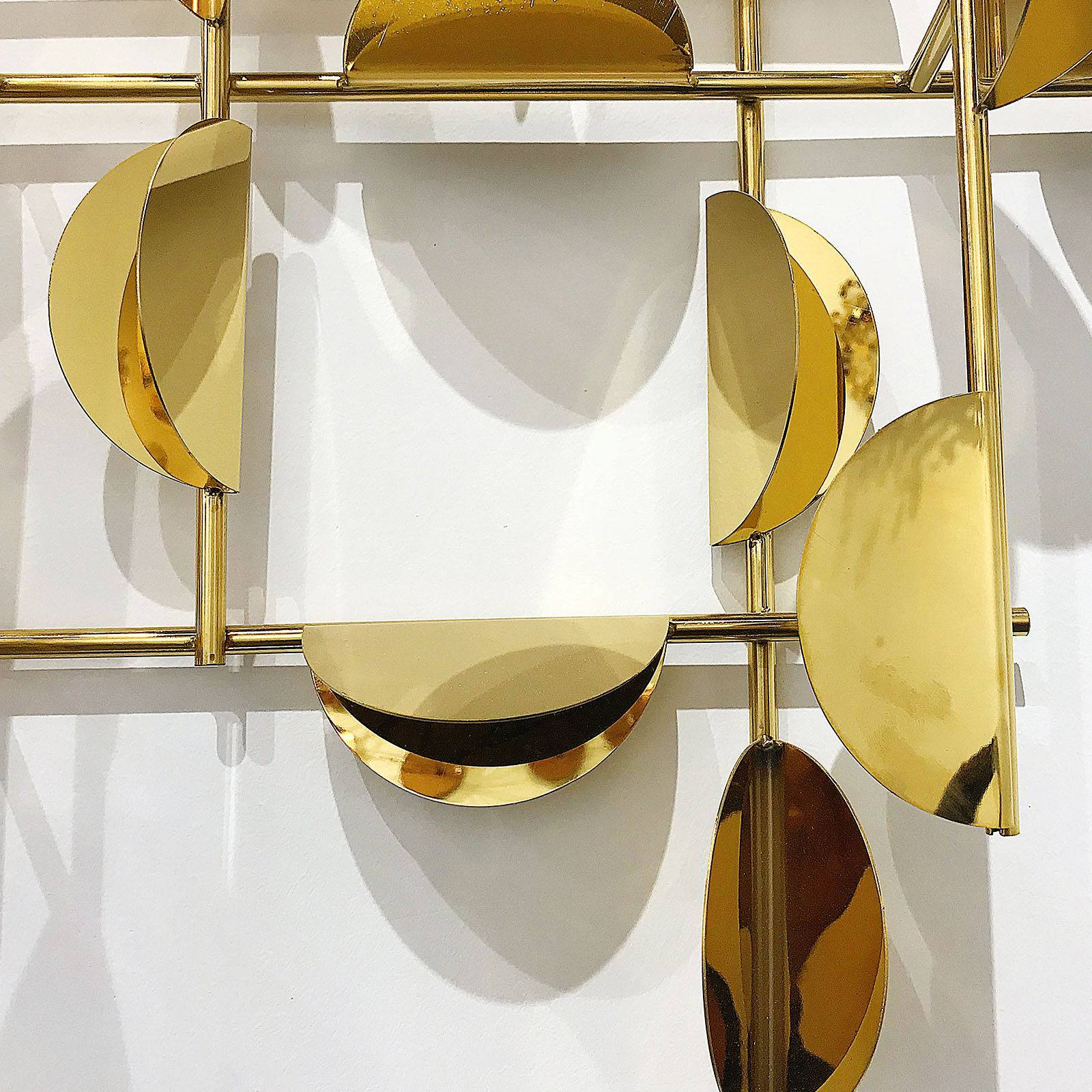 Golden Leaves Handcrafted Stainless Steel Artwork Z08019 -  Artwork - ebarza Furniture UAE | Shop Modern Furniture in Abu Dhabi & Dubai - مفروشات ايبازرا في الامارات | تسوق اثاث عصري وديكورات مميزة في دبي وابوظبي