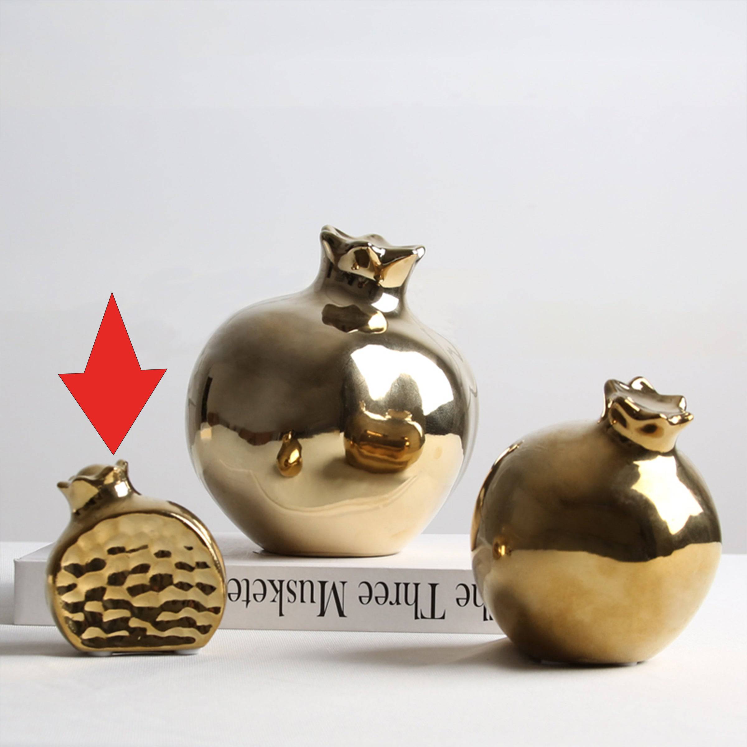Golden Pomegranate Décor Fl-D406 -  Home Decor Figurines - ebarza Furniture UAE | Shop Modern Furniture in Abu Dhabi & Dubai - مفروشات ايبازرا في الامارات | تسوق اثاث عصري وديكورات مميزة في دبي وابوظبي