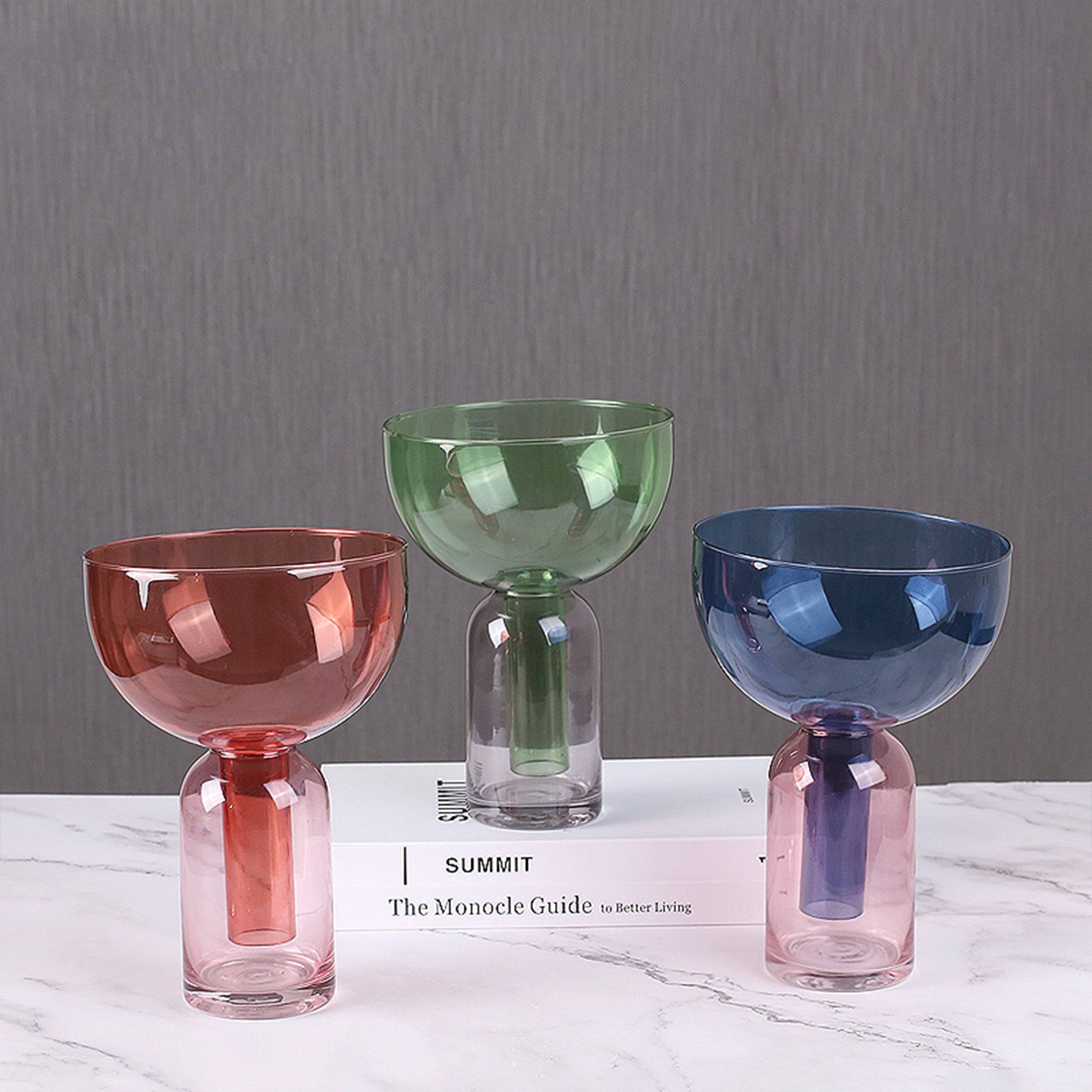 Green Funnel Vase Fb-Zs2029C -  Vases - ebarza Furniture UAE | Shop Modern Furniture in Abu Dhabi & Dubai - مفروشات ايبازرا في الامارات | تسوق اثاث عصري وديكورات مميزة في دبي وابوظبي