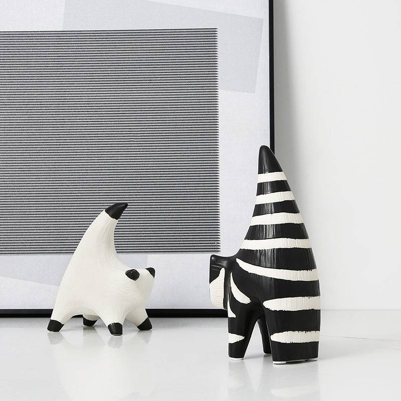 Hand Painted Cat Ornament -A Fa-D21083A -  Home Decor Figurines - ebarza Furniture UAE | Shop Modern Furniture in Abu Dhabi & Dubai - مفروشات ايبازرا في الامارات | تسوق اثاث عصري وديكورات مميزة في دبي وابوظبي