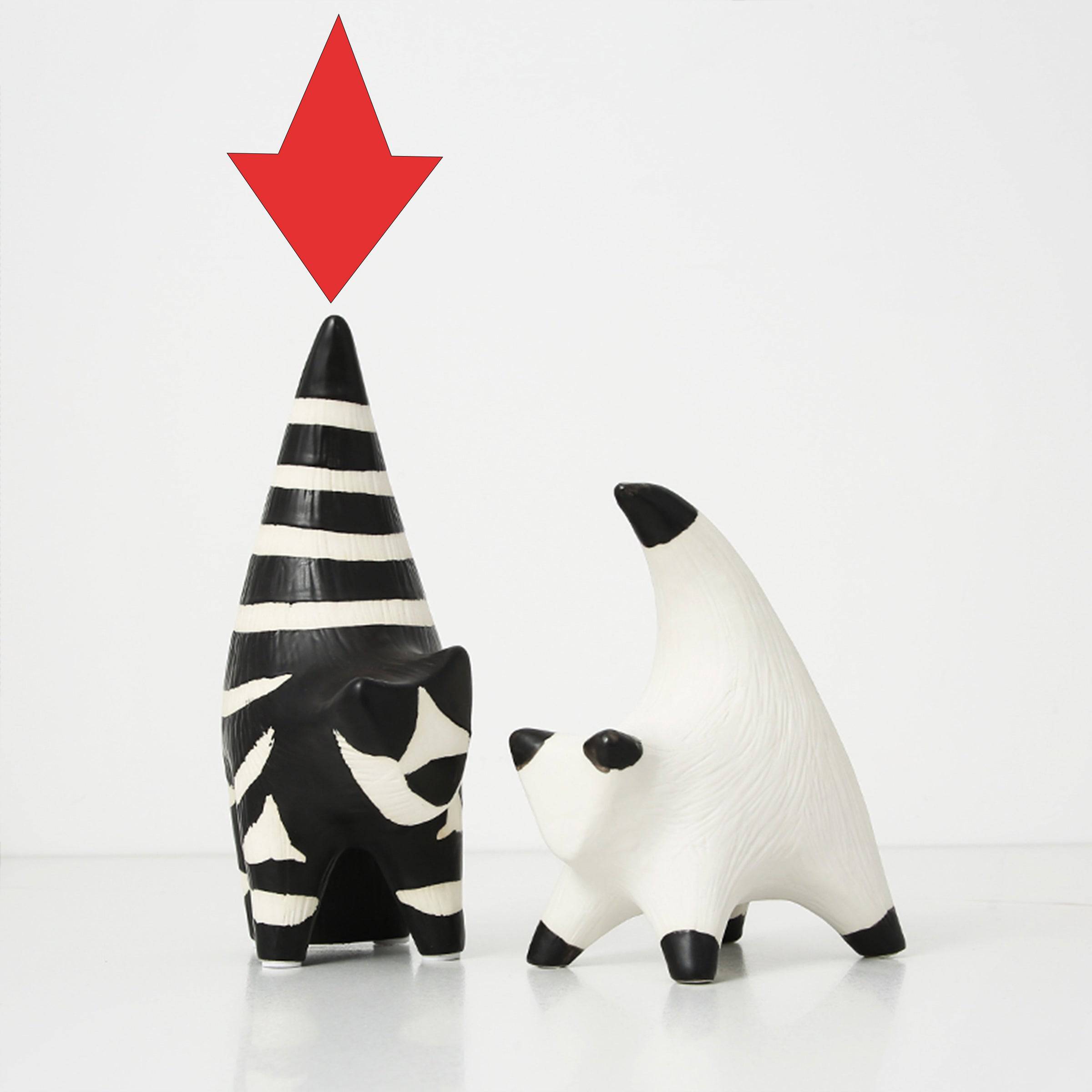 Hand Painted Cat Ornament -A Fa-D21083A -  Home Decor Figurines - ebarza Furniture UAE | Shop Modern Furniture in Abu Dhabi & Dubai - مفروشات ايبازرا في الامارات | تسوق اثاث عصري وديكورات مميزة في دبي وابوظبي
