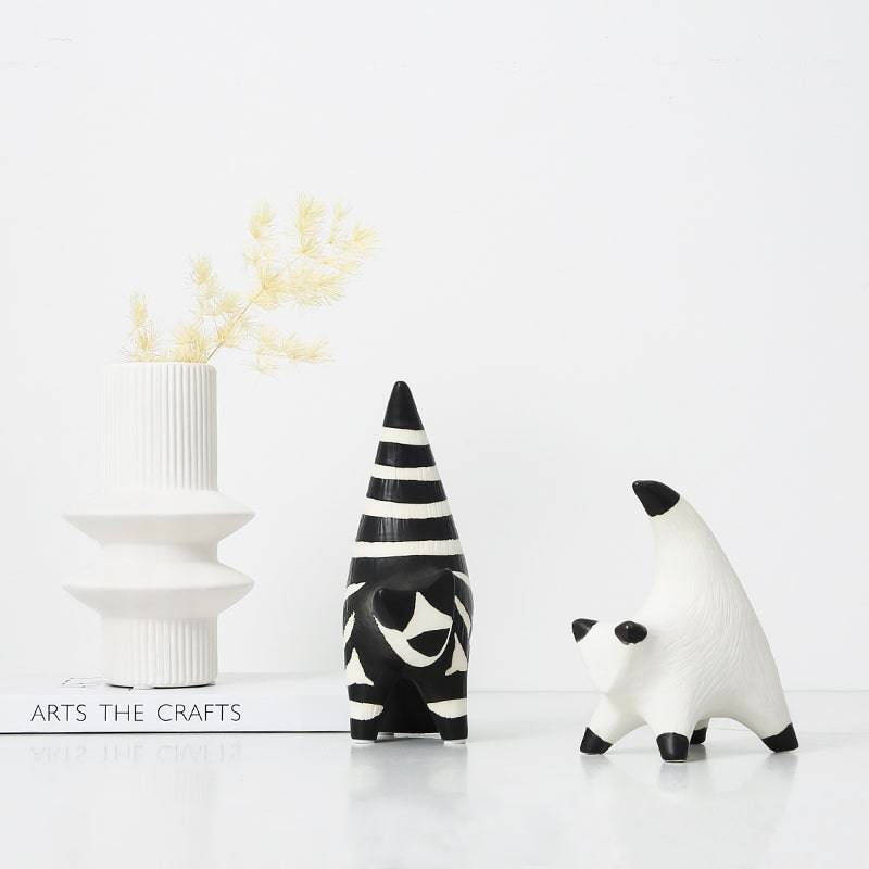 Hand Painted Cat Ornament -A Fa-D21083A -  Home Decor Figurines - ebarza Furniture UAE | Shop Modern Furniture in Abu Dhabi & Dubai - مفروشات ايبازرا في الامارات | تسوق اثاث عصري وديكورات مميزة في دبي وابوظبي