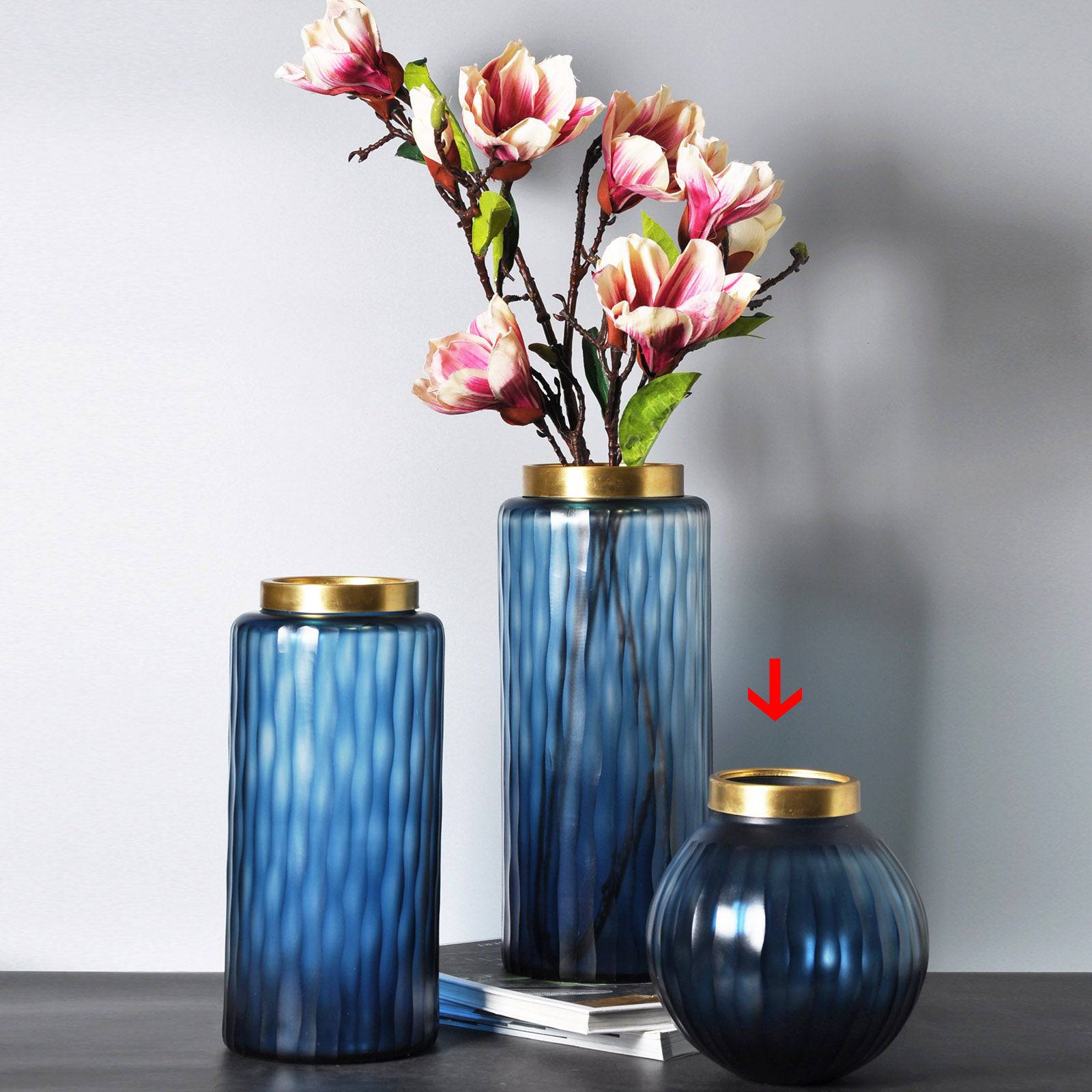 Handmade Balloton Glass  Vase 15204-195-Blue -  Vases - ebarza Furniture UAE | Shop Modern Furniture in Abu Dhabi & Dubai - مفروشات ايبازرا في الامارات | تسوق اثاث عصري وديكورات مميزة في دبي وابوظبي