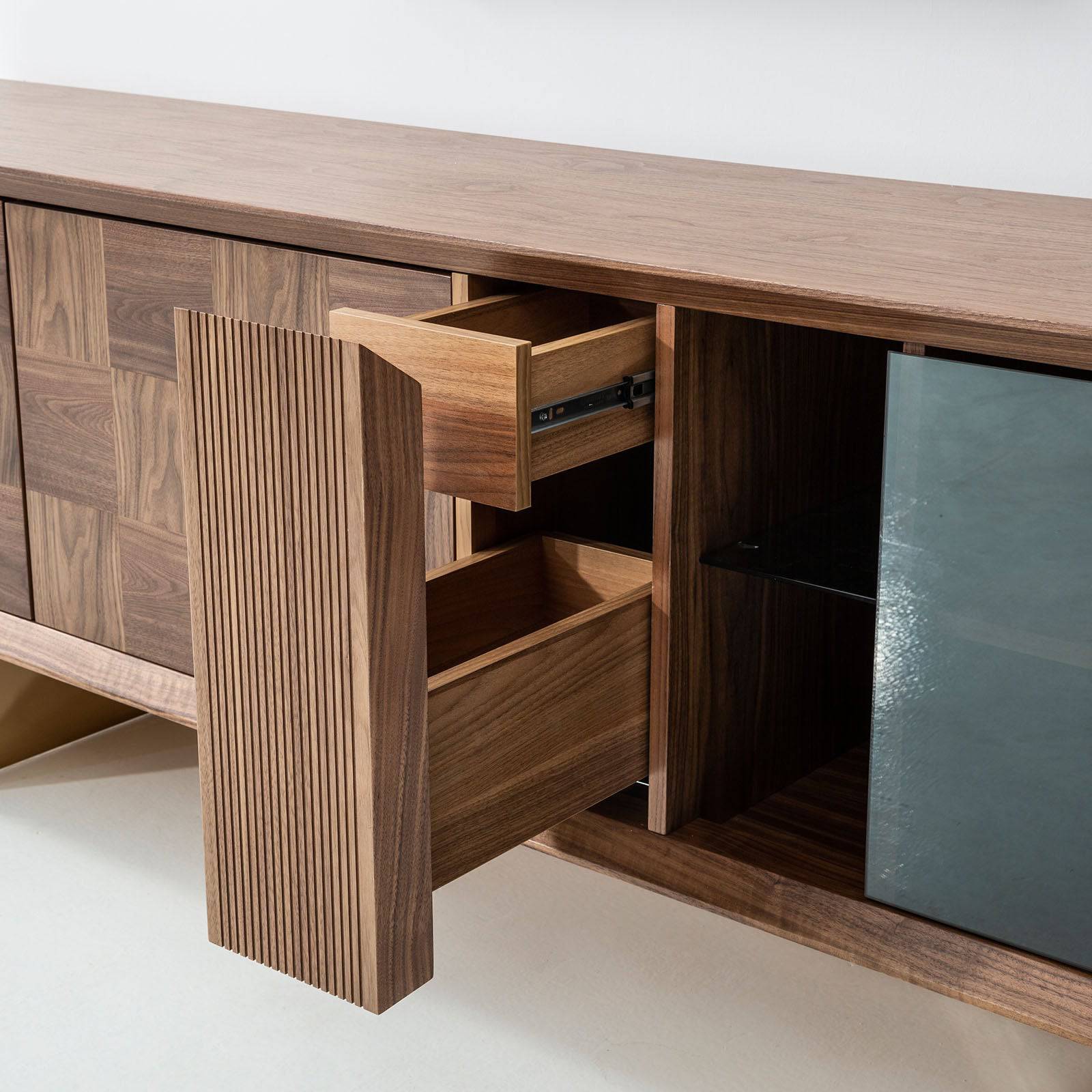As is - Heritage Side-Board + Mirror  Herit008-Side-board -  DISPLAY ITEM - ebarza Furniture UAE | Shop Modern Furniture in Abu Dhabi & Dubai - مفروشات ايبازرا في الامارات | تسوق اثاث عصري وديكورات مميزة في دبي وابوظبي