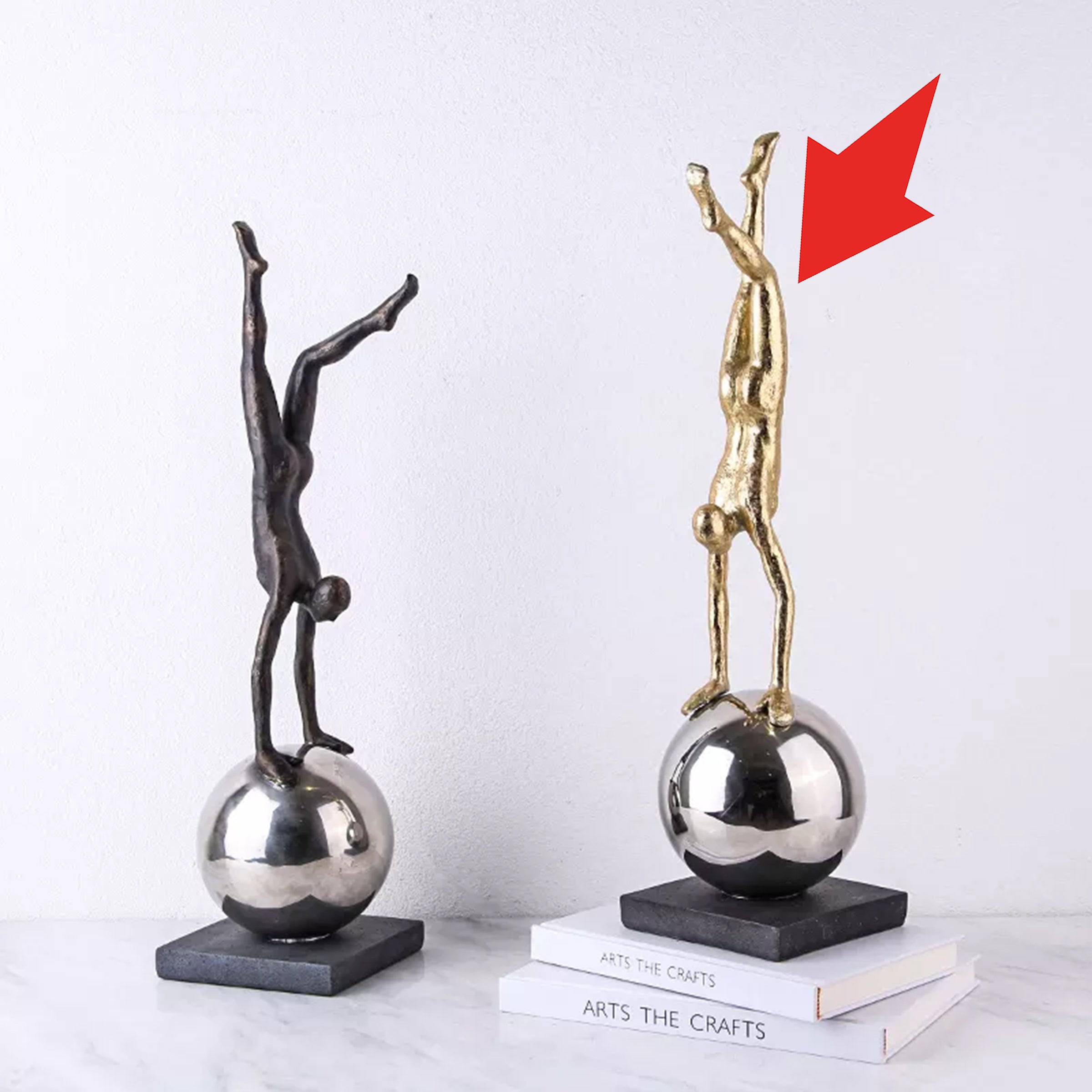 Inverted Man-Gold Fc-Sz2119B -  Home Decor Figurines - ebarza Furniture UAE | Shop Modern Furniture in Abu Dhabi & Dubai - مفروشات ايبازرا في الامارات | تسوق اثاث عصري وديكورات مميزة في دبي وابوظبي