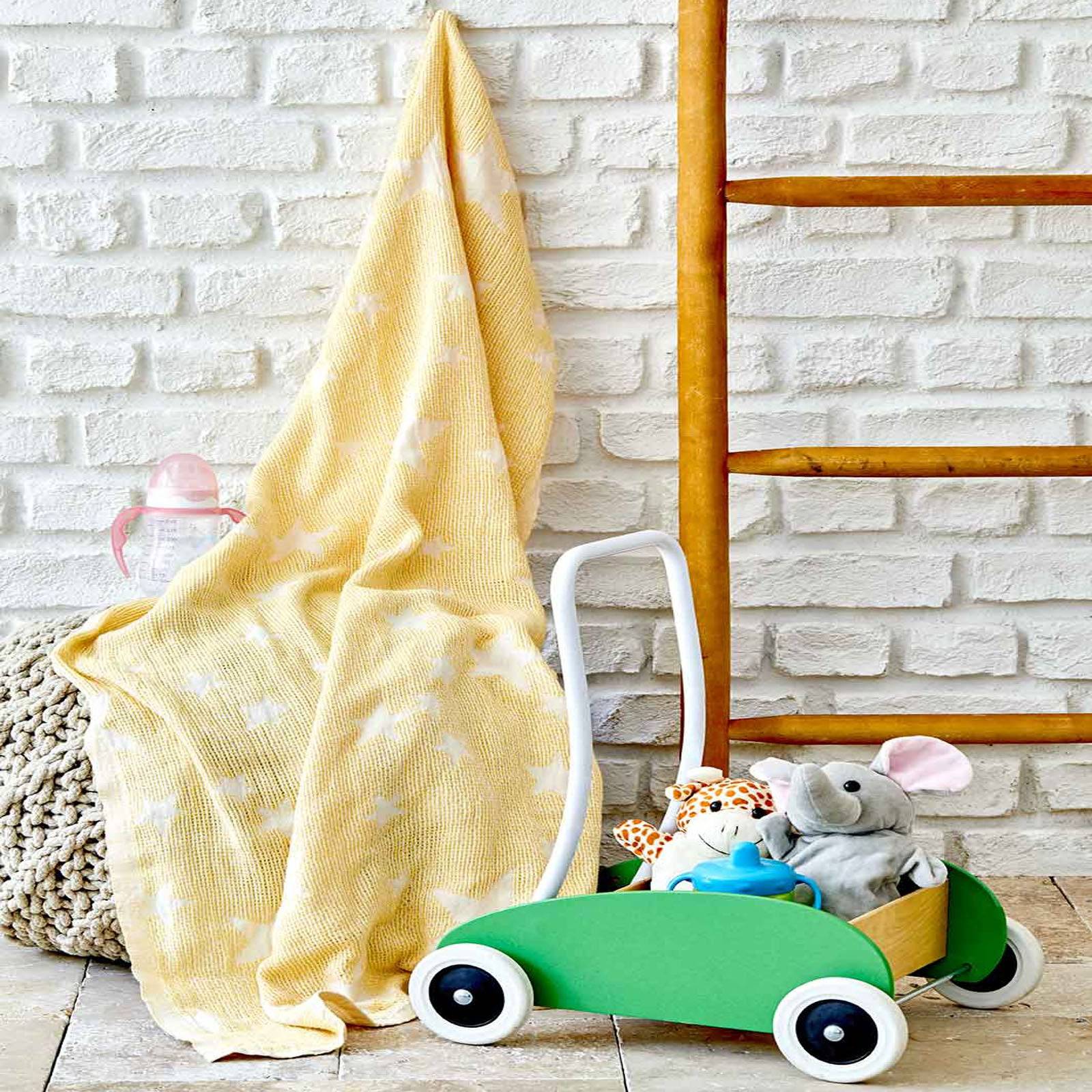 Karaca Home Baby Star Yellow Baby Pique 200.16.01.0409 -  Blankets - ebarza Furniture UAE | Shop Modern Furniture in Abu Dhabi & Dubai - مفروشات ايبازرا في الامارات | تسوق اثاث عصري وديكورات مميزة في دبي وابوظبي