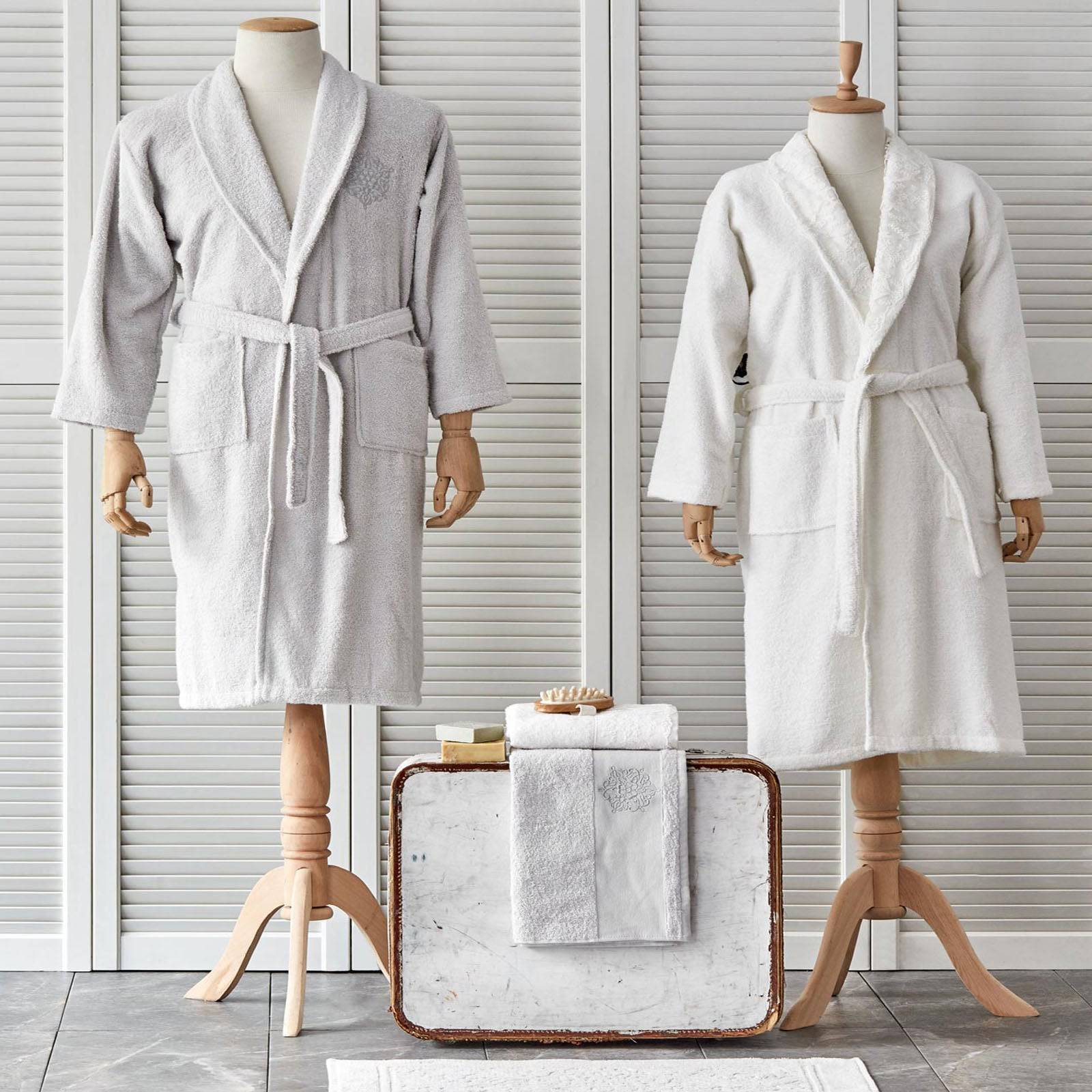 Karaca Home Delora Offwhite / Gray 5 Piece Lacy Bathrobe Set 200.17.01.0220 -  Bathrobe Sets - ebarza Furniture UAE | Shop Modern Furniture in Abu Dhabi & Dubai - مفروشات ايبازرا في الامارات | تسوق اثاث عصري وديكورات مميزة في دبي وابوظبي