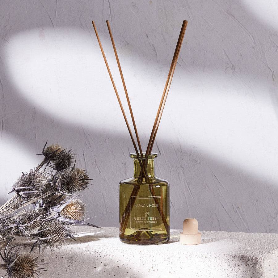 Karaca Home Green Fresh Air Freshener With Sticks 300.21.02.0053 -  Spray - ebarza Furniture UAE | Shop Modern Furniture in Abu Dhabi & Dubai - مفروشات ايبازرا في الامارات | تسوق اثاث عصري وديكورات مميزة في دبي وابوظبي