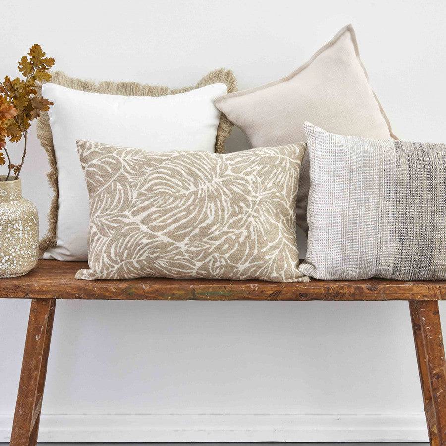 Karaca Home Leaf Ecru Filled Pillow 30X50Cm 200.18.01.0666 -  Cushions - ebarza Furniture UAE | Shop Modern Furniture in Abu Dhabi & Dubai - مفروشات ايبازرا في الامارات | تسوق اثاث عصري وديكورات مميزة في دبي وابوظبي