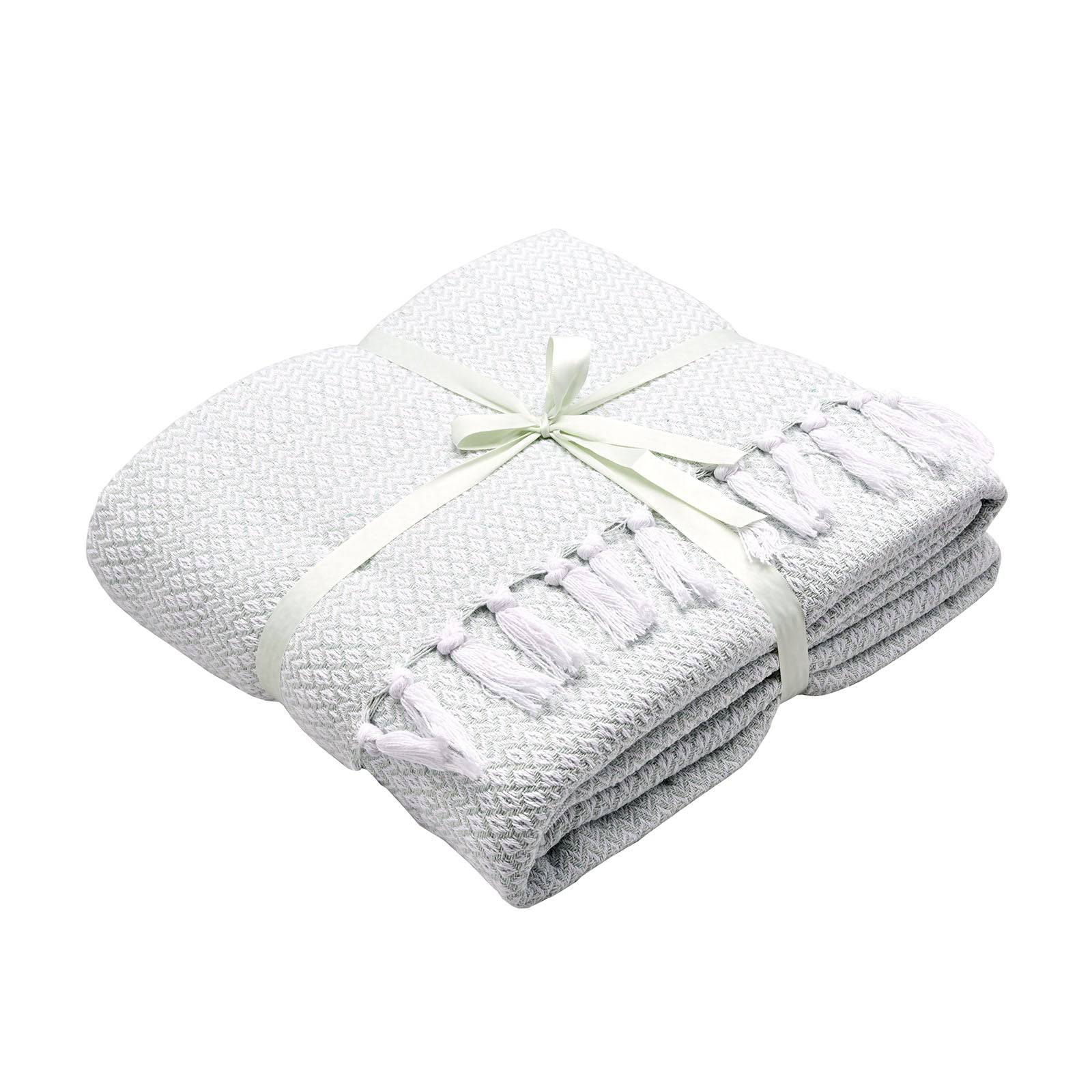 Karaca Home Levi ( Yasil ) Light Green Double Pike 200.16.01.0186 -  Blankets - ebarza Furniture UAE | Shop Modern Furniture in Abu Dhabi & Dubai - مفروشات ايبازرا في الامارات | تسوق اثاث عصري وديكورات مميزة في دبي وابوظبي