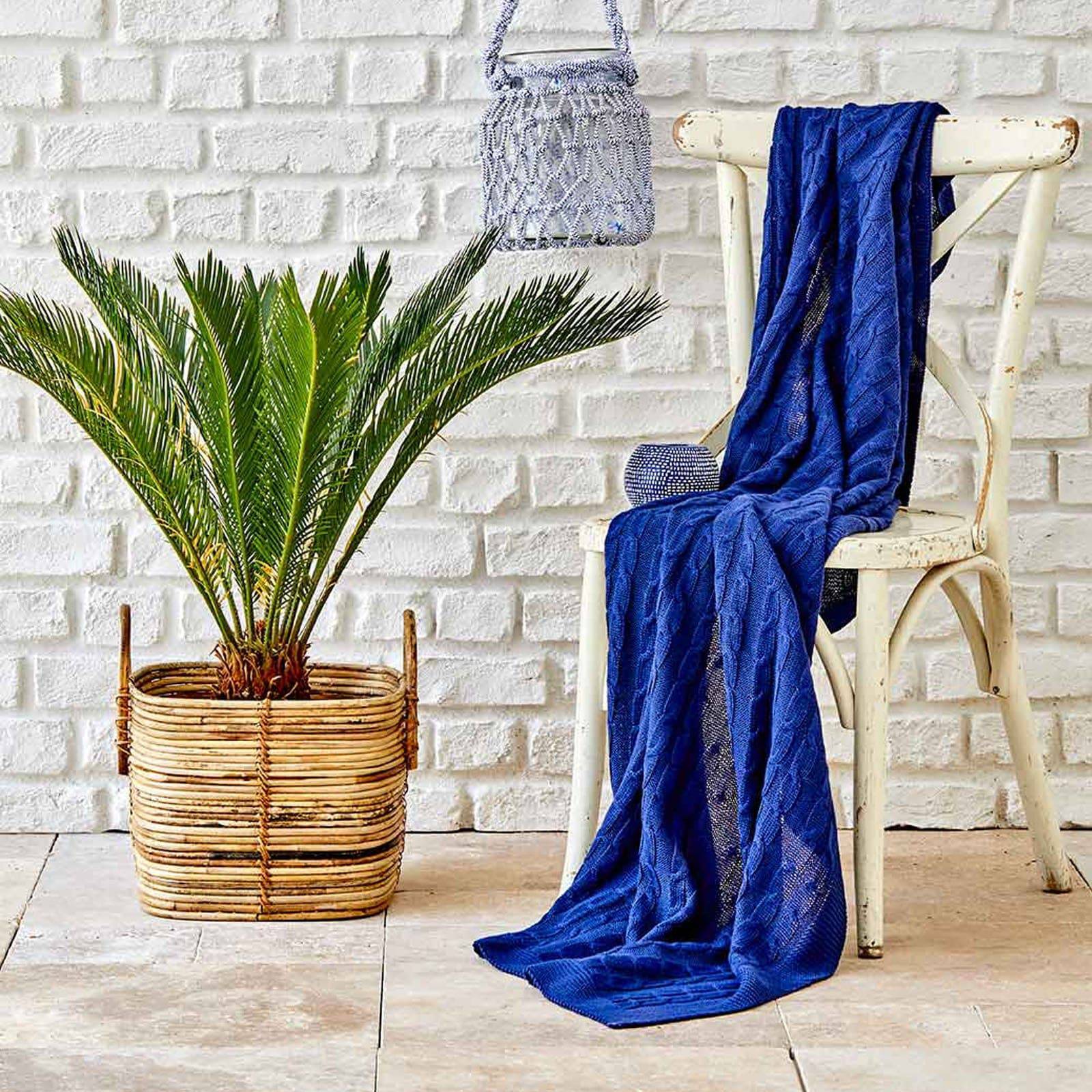Karaca Home Sofa Blue Knitted Blanket 200.16.01.0346 -  Blankets - ebarza Furniture UAE | Shop Modern Furniture in Abu Dhabi & Dubai - مفروشات ايبازرا في الامارات | تسوق اثاث عصري وديكورات مميزة في دبي وابوظبي