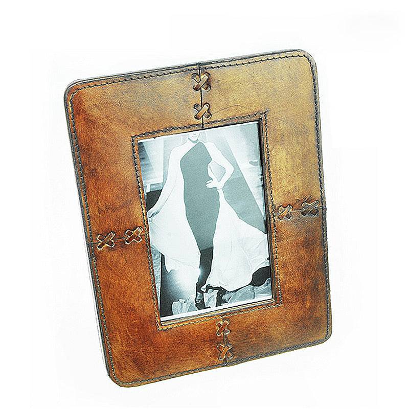 Leather  Photo Frame Fl-Y427 -  Photo Frames - ebarza Furniture UAE | Shop Modern Furniture in Abu Dhabi & Dubai - مفروشات ايبازرا في الامارات | تسوق اثاث عصري وديكورات مميزة في دبي وابوظبي