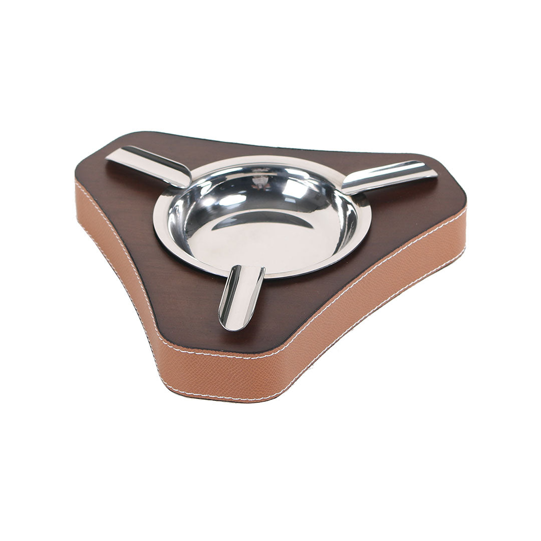 Leather Triangle Ashtray - KF4010D -  Home Decor Figurines - ebarza Furniture UAE | Shop Modern Furniture in Abu Dhabi & Dubai - مفروشات ايبازرا في الامارات | تسوق اثاث عصري وديكورات مميزة في دبي وابوظبي