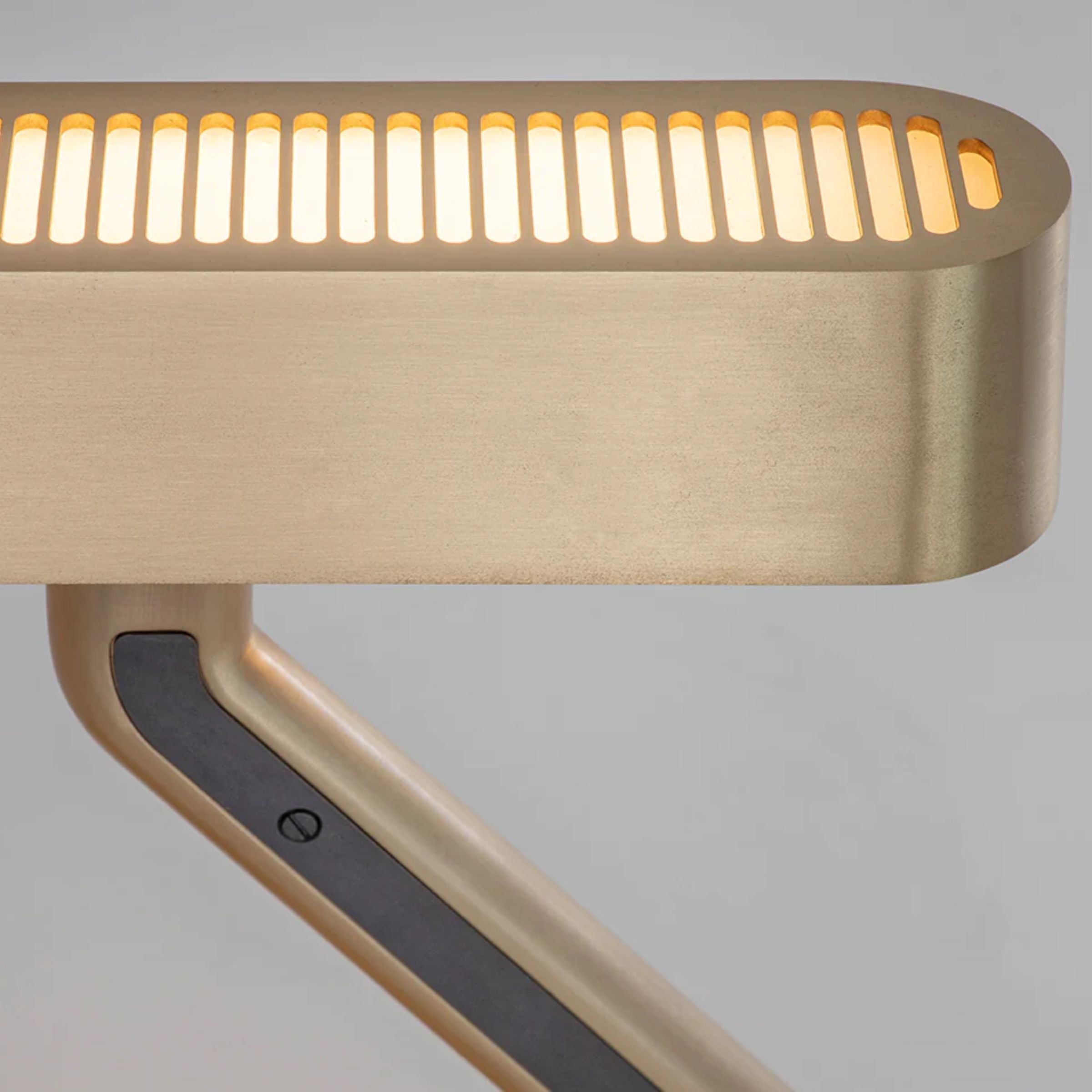 Lexy Table Lamp CY-LTD-1012 -  Desk\table Lamps - ebarza Furniture UAE | Shop Modern Furniture in Abu Dhabi & Dubai - مفروشات ايبازرا في الامارات | تسوق اثاث عصري وديكورات مميزة في دبي وابوظبي