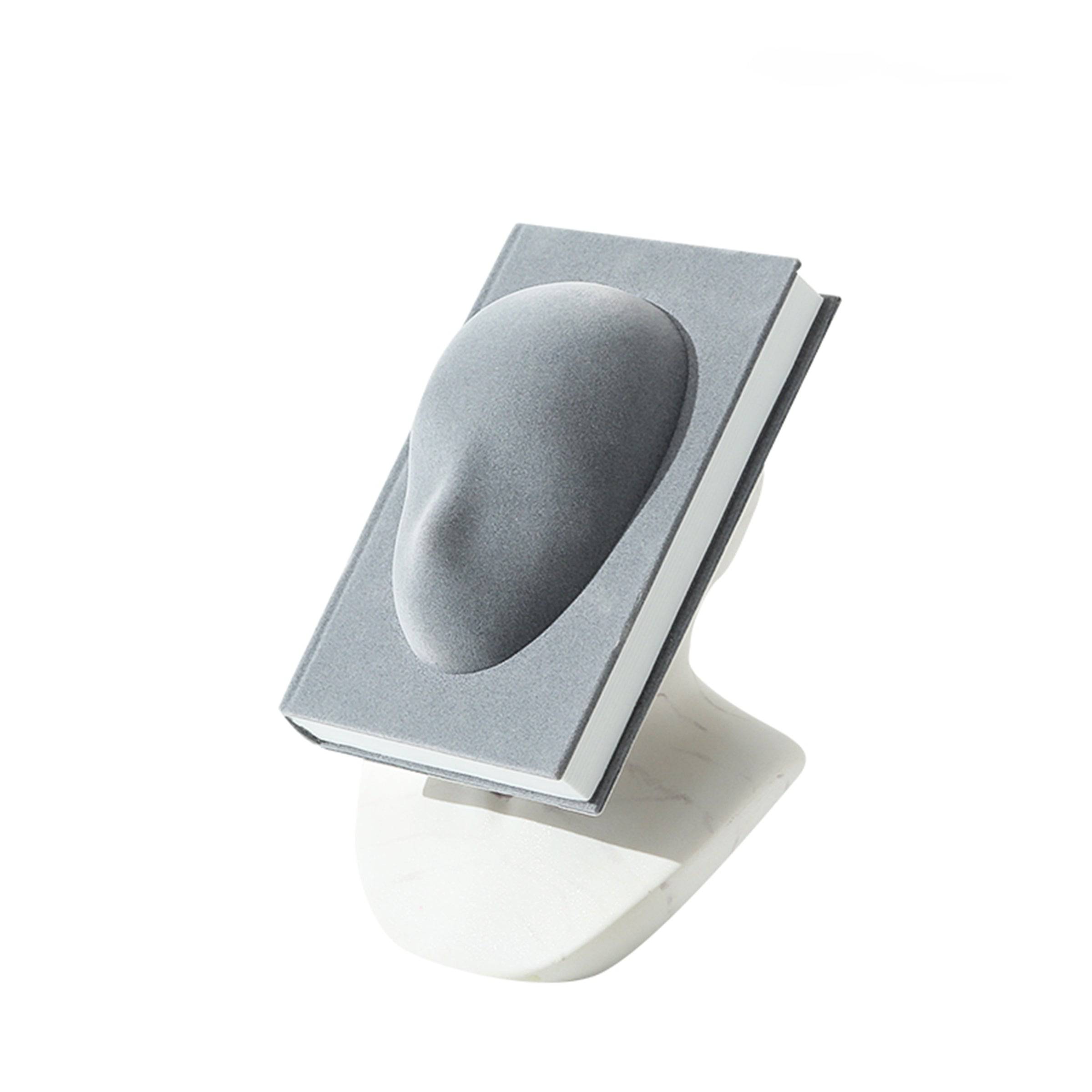 Literally Facebook Statue Grey Fc-Sz2155A -  Home Decor Figurines - ebarza Furniture UAE | Shop Modern Furniture in Abu Dhabi & Dubai - مفروشات ايبازرا في الامارات | تسوق اثاث عصري وديكورات مميزة في دبي وابوظبي