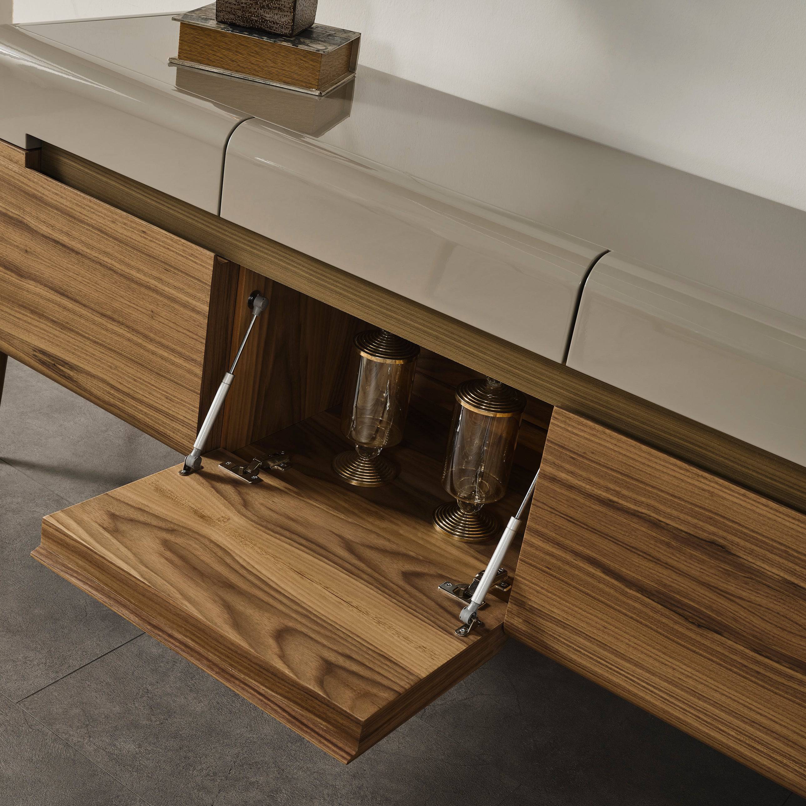 Display Item - Lucca Kristal Sideboard And Mirror Krstl-Lucasb-Nakheel -  DISPLAY ITEM - ebarza Furniture UAE | Shop Modern Furniture in Abu Dhabi & Dubai - مفروشات ايبازرا في الامارات | تسوق اثاث عصري وديكورات مميزة في دبي وابوظبي