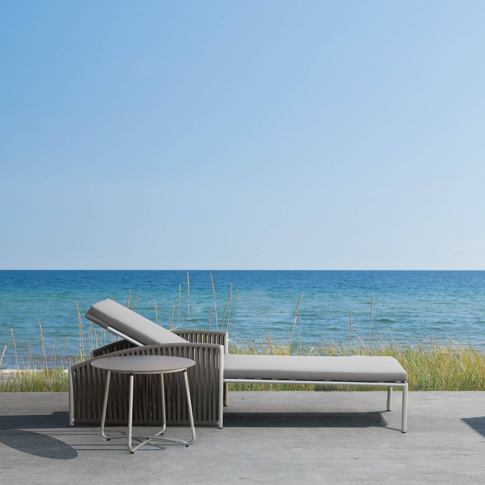 Lyon Sunbed Outdoor 20840101 -  Sunloungers - ebarza Furniture UAE | Shop Modern Furniture in Abu Dhabi & Dubai - مفروشات ايبازرا في الامارات | تسوق اثاث عصري وديكورات مميزة في دبي وابوظبي