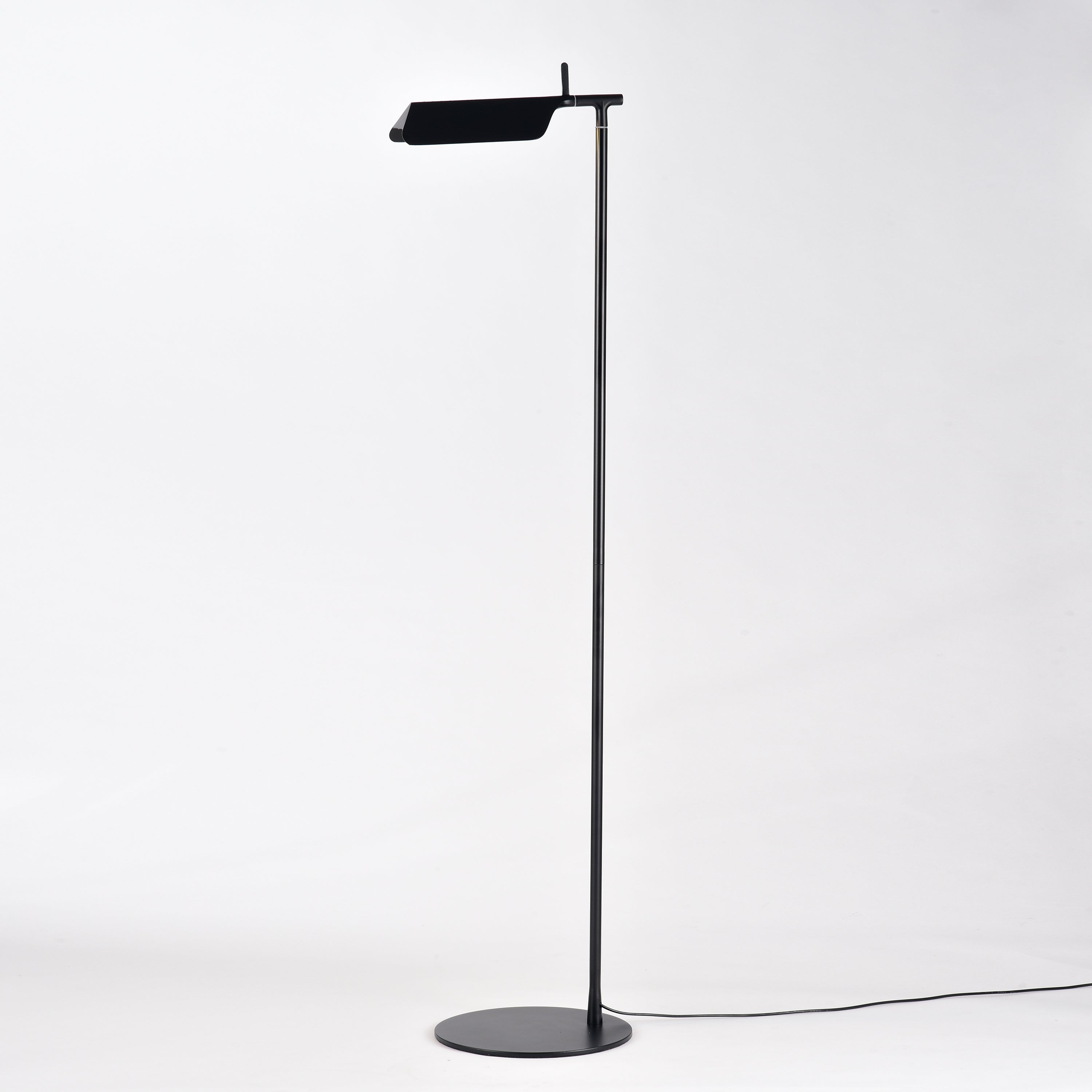 As Is - Modern Floor Lamp Cl1272Fb-B -  DISPLAY ITEM - ebarza Furniture UAE | Shop Modern Furniture in Abu Dhabi & Dubai - مفروشات ايبازرا في الامارات | تسوق اثاث عصري وديكورات مميزة في دبي وابوظبي