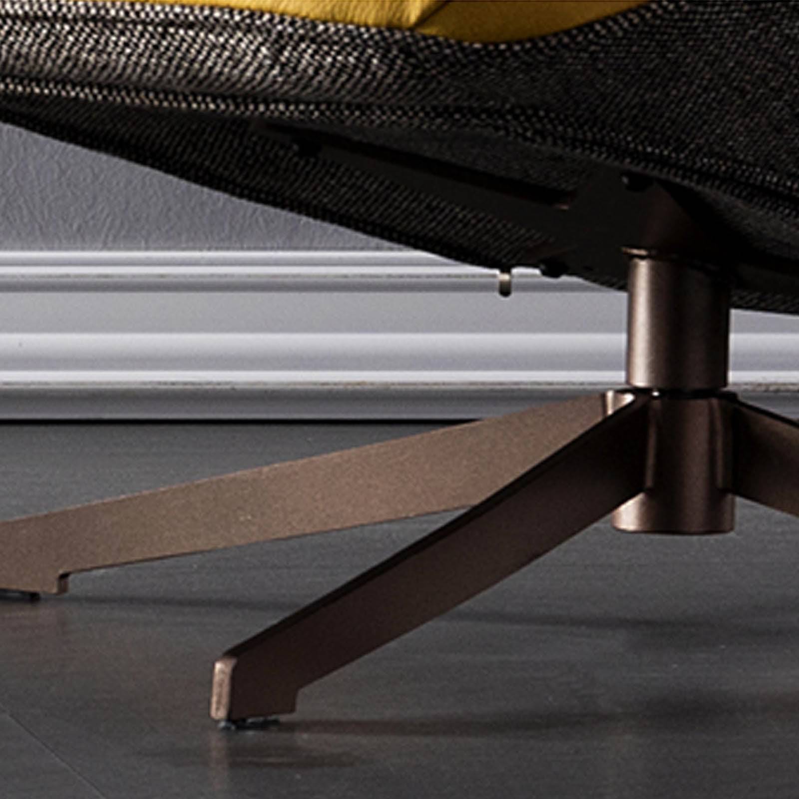 AS IS - Monaco Swivel Lounge Chair  LC001 -  DISPLAY ITEM - ebarza Furniture UAE | Shop Modern Furniture in Abu Dhabi & Dubai - مفروشات ايبازرا في الامارات | تسوق اثاث عصري وديكورات مميزة في دبي وابوظبي