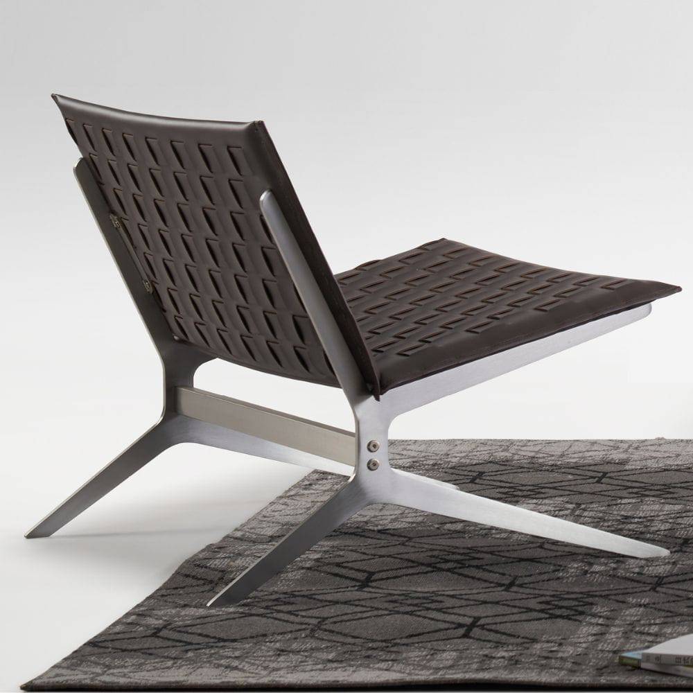 Mustang Brown Lounge Chair Lc060C -  Lounge Chairs - ebarza Furniture UAE | Shop Modern Furniture in Abu Dhabi & Dubai - مفروشات ايبازرا في الامارات | تسوق اثاث عصري وديكورات مميزة في دبي وابوظبي