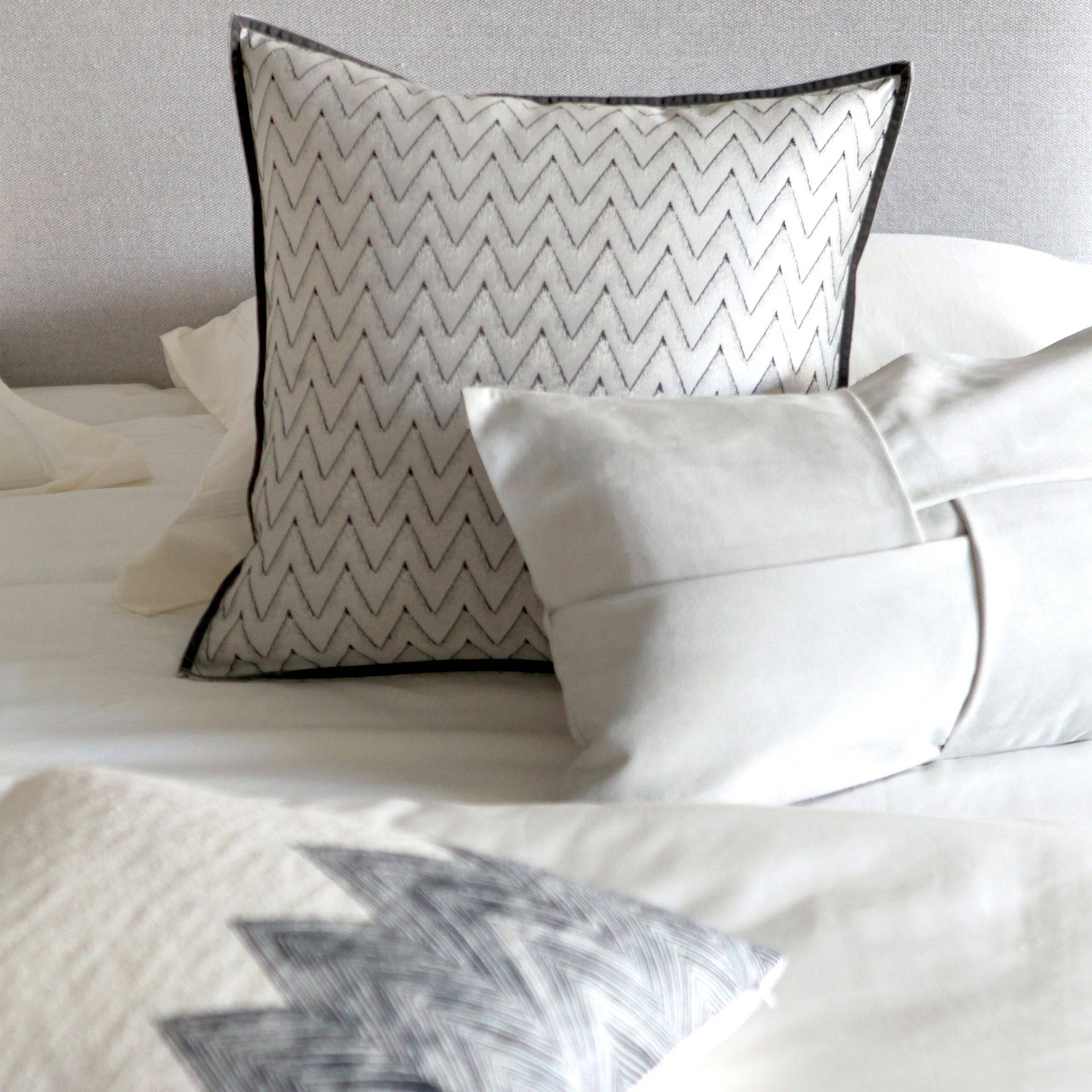 Nestor Full Bedding Set EBB024 -  Bedding - ebarza Furniture UAE | Shop Modern Furniture in Abu Dhabi & Dubai - مفروشات ايبازرا في الامارات | تسوق اثاث عصري وديكورات مميزة في دبي وابوظبي