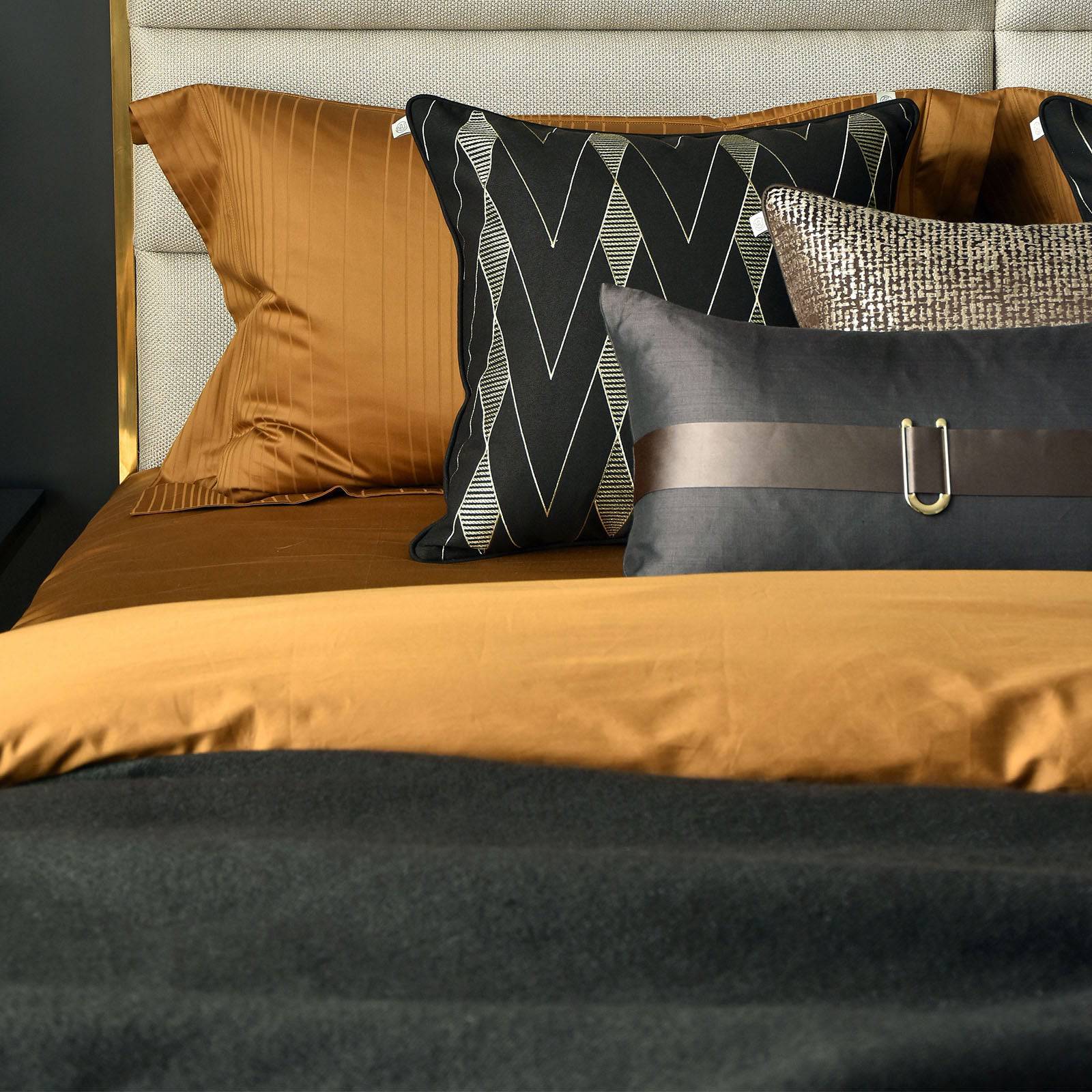 Oise Full Bedding Set Ebb-007 -  Bedding - ebarza Furniture UAE | Shop Modern Furniture in Abu Dhabi & Dubai - مفروشات ايبازرا في الامارات | تسوق اثاث عصري وديكورات مميزة في دبي وابوظبي