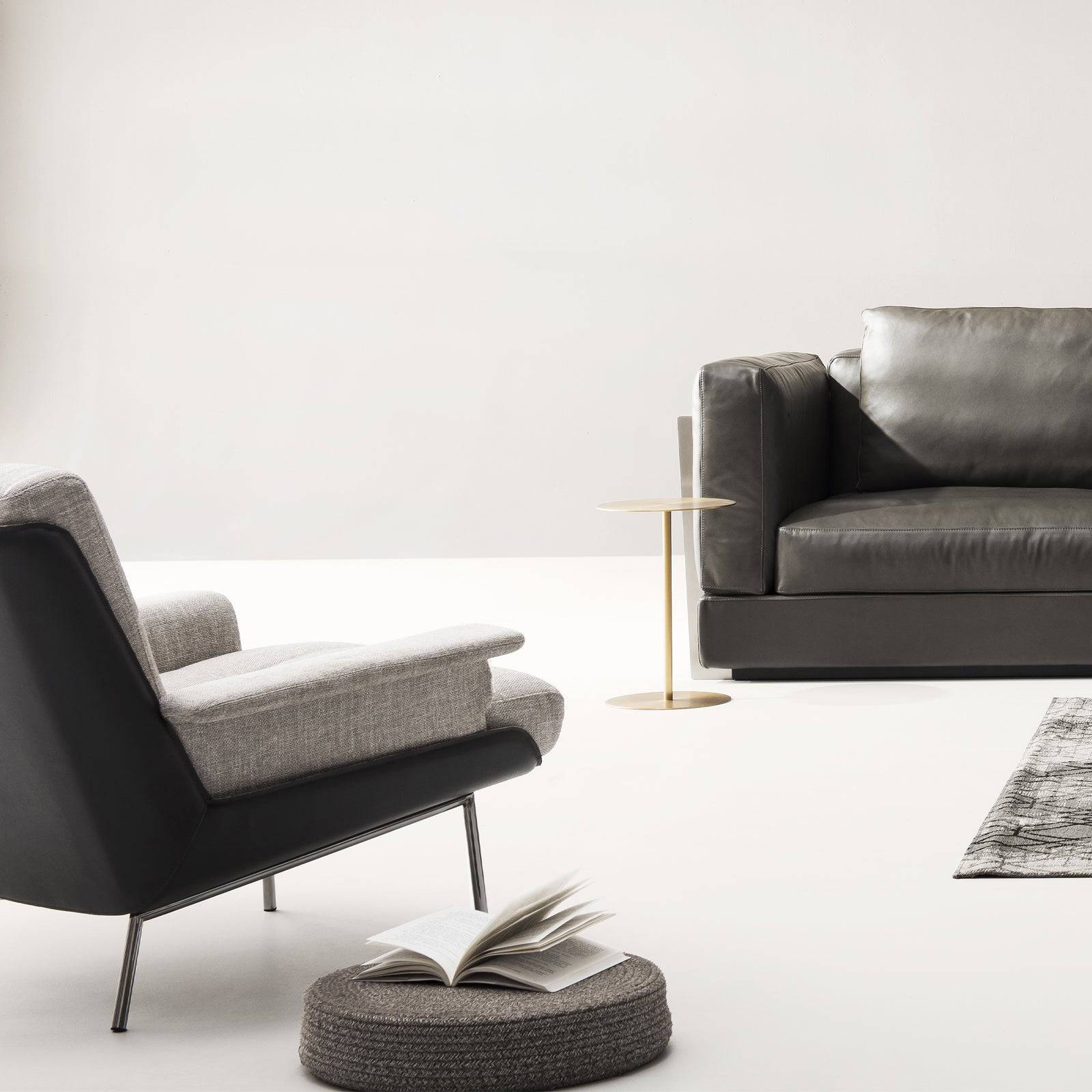 Pavia Lounge Chair Lc055 -  Lounge Chairs - ebarza Furniture UAE | Shop Modern Furniture in Abu Dhabi & Dubai - مفروشات ايبازرا في الامارات | تسوق اثاث عصري وديكورات مميزة في دبي وابوظبي