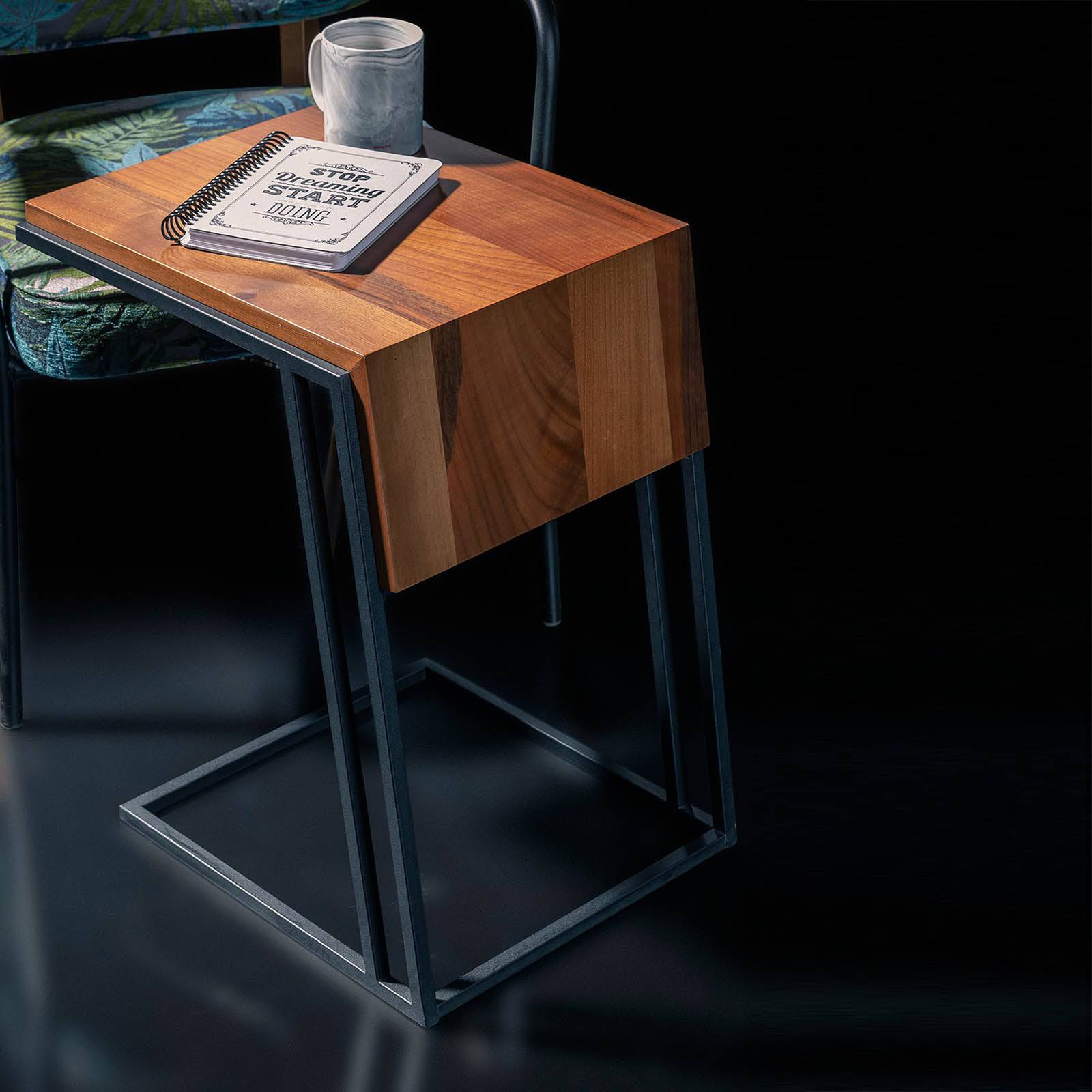 Penna Side Table -  Side Tables - ebarza Furniture UAE | Shop Modern Furniture in Abu Dhabi & Dubai - مفروشات ايبازرا في الامارات | تسوق اثاث عصري وديكورات مميزة في دبي وابوظبي