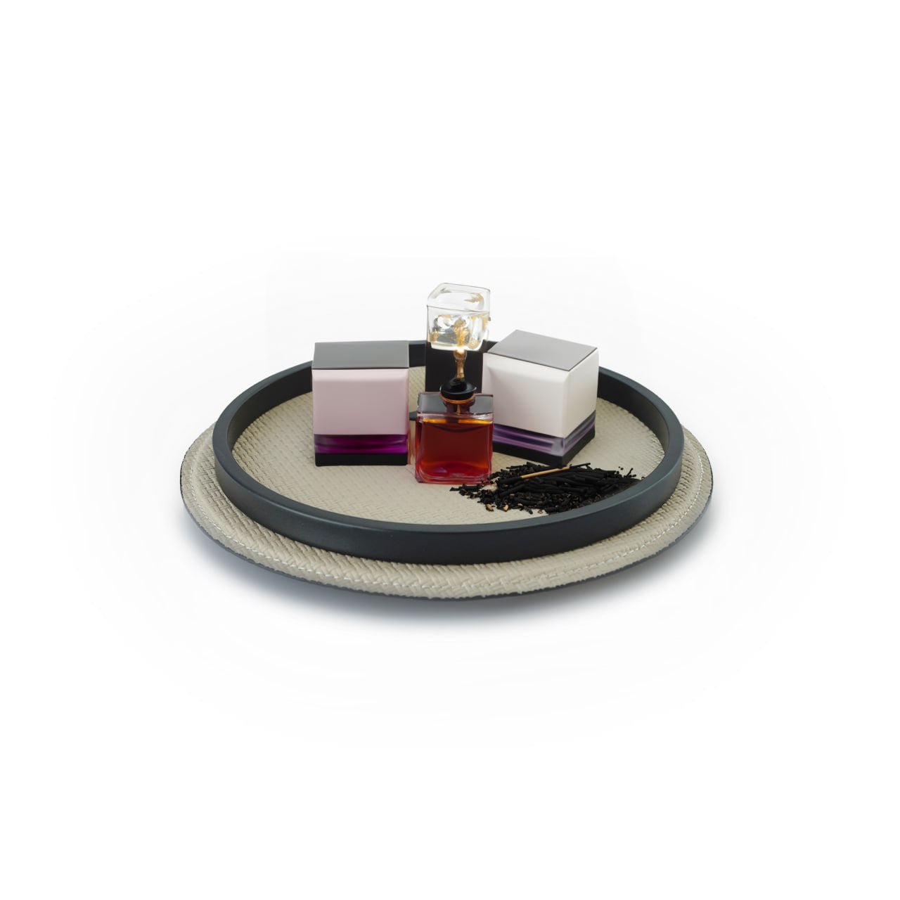 MILK WHITE ROUND TRAY DT200744AS -  Trays - ebarza Furniture UAE | Shop Modern Furniture in Abu Dhabi & Dubai - مفروشات ايبازرا في الامارات | تسوق اثاث عصري وديكورات مميزة في دبي وابوظبي