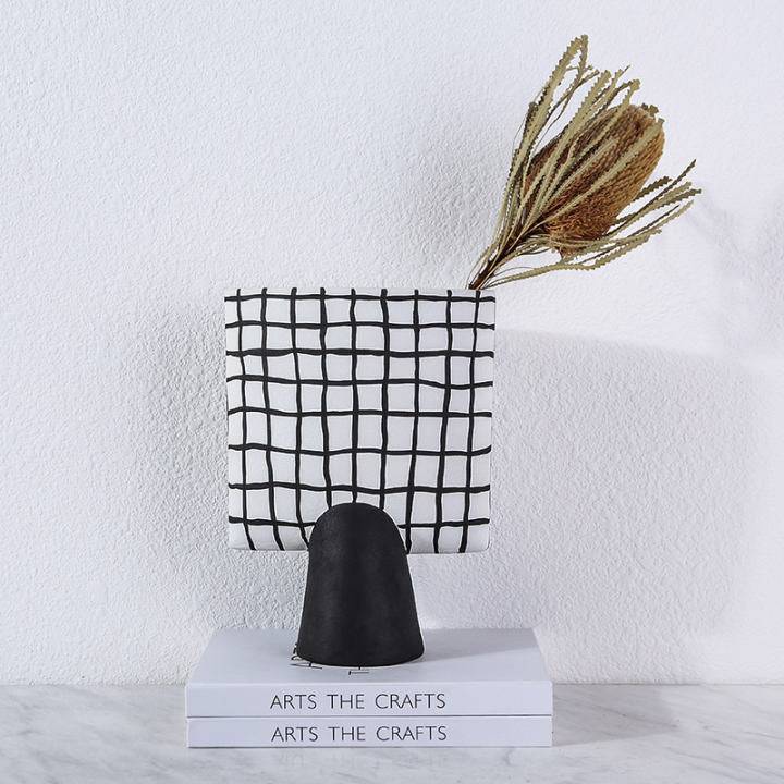 Pillar Vase -Black C Fa-D21023C -  Home Decor Figurines - ebarza Furniture UAE | Shop Modern Furniture in Abu Dhabi & Dubai - مفروشات ايبازرا في الامارات | تسوق اثاث عصري وديكورات مميزة في دبي وابوظبي