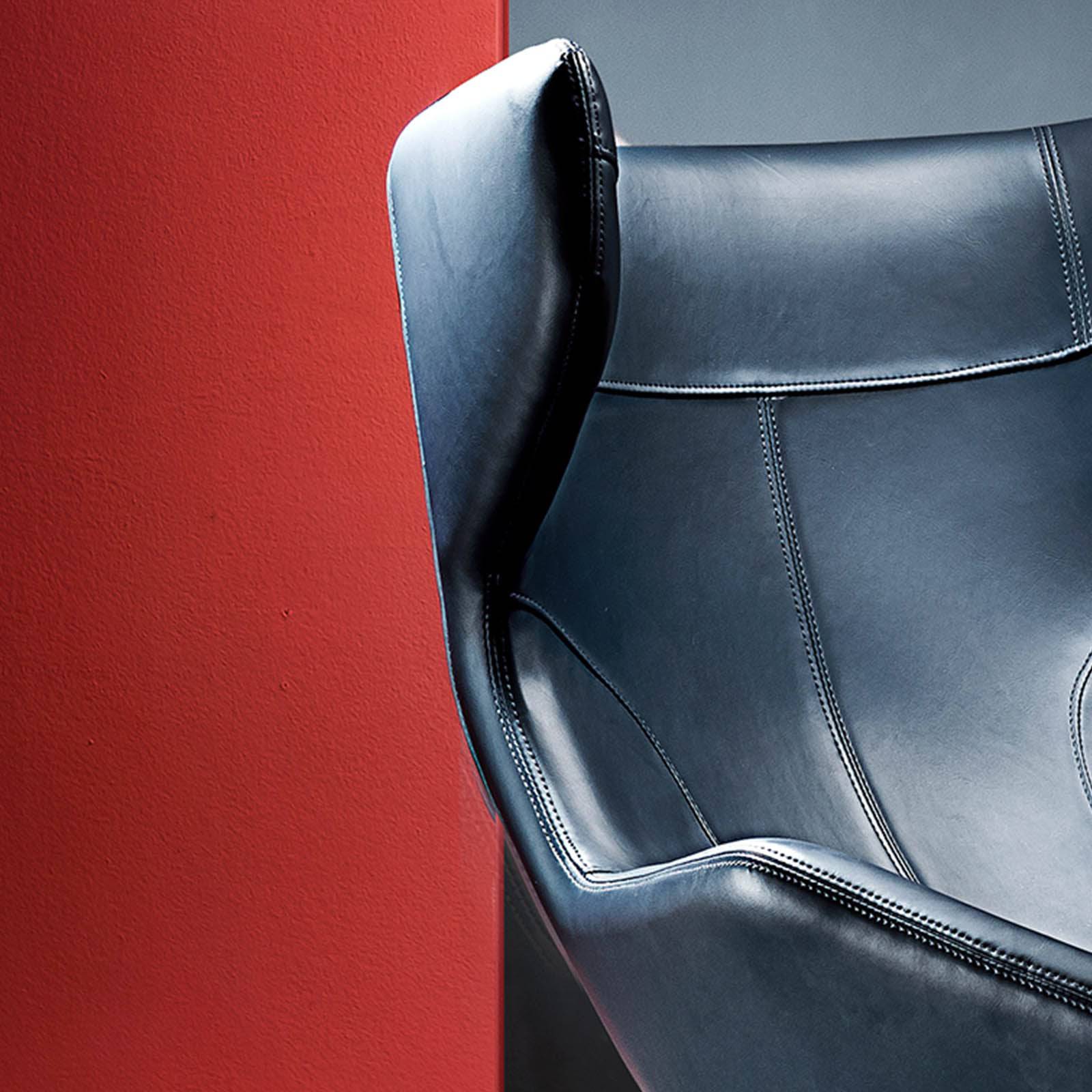 Relax Lounge Chair LC035-B -  Lounge Chairs - ebarza Furniture UAE | Shop Modern Furniture in Abu Dhabi & Dubai - مفروشات ايبازرا في الامارات | تسوق اثاث عصري وديكورات مميزة في دبي وابوظبي