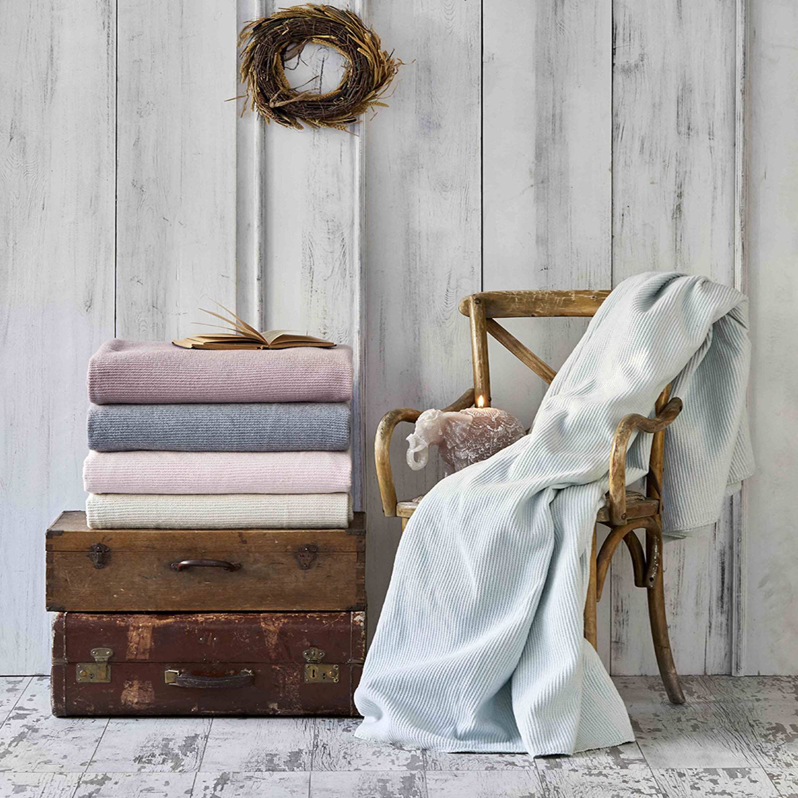 Remas Bej Tek Ks Softline Battaniye  200.15.01.0278 -  Blankets - ebarza Furniture UAE | Shop Modern Furniture in Abu Dhabi & Dubai - مفروشات ايبازرا في الامارات | تسوق اثاث عصري وديكورات مميزة في دبي وابوظبي