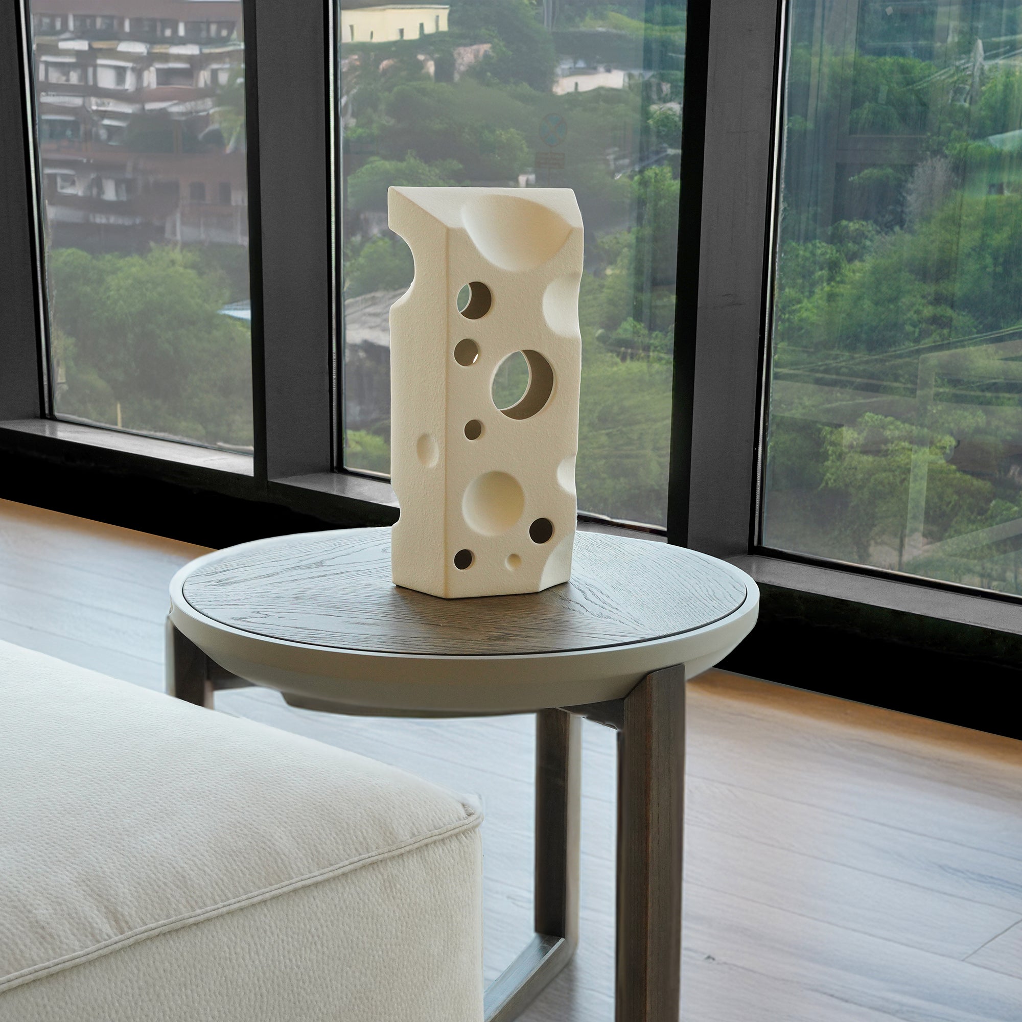 Round Hole Ornament-A FD-D22101A -  Home Decor Figurines - ebarza Furniture UAE | Shop Modern Furniture in Abu Dhabi & Dubai - مفروشات ايبازرا في الامارات | تسوق اثاث عصري وديكورات مميزة في دبي وابوظبي