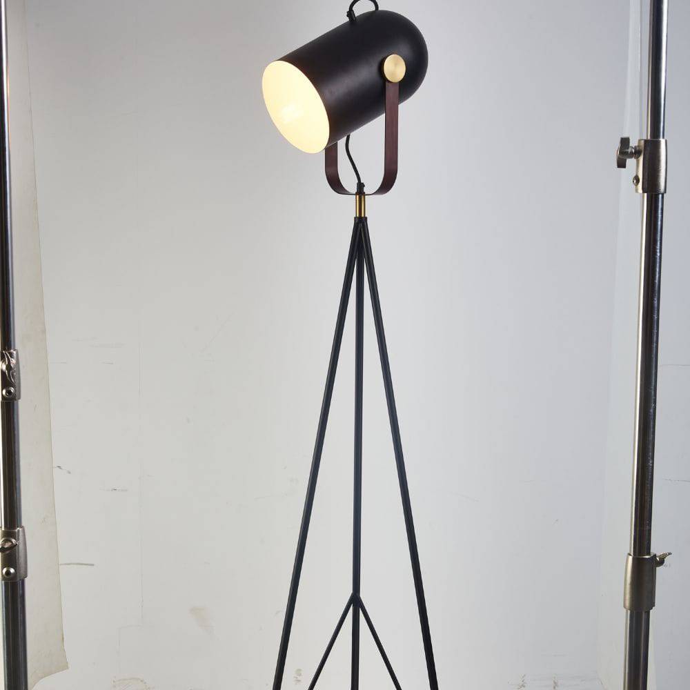 Pre-order 35 Days Delivery S-Class Black Floor Lamp Cy-Ltd-1006-B -  Floor Lamps - ebarza Furniture UAE | Shop Modern Furniture in Abu Dhabi & Dubai - مفروشات ايبازرا في الامارات | تسوق اثاث عصري وديكورات مميزة في دبي وابوظبي