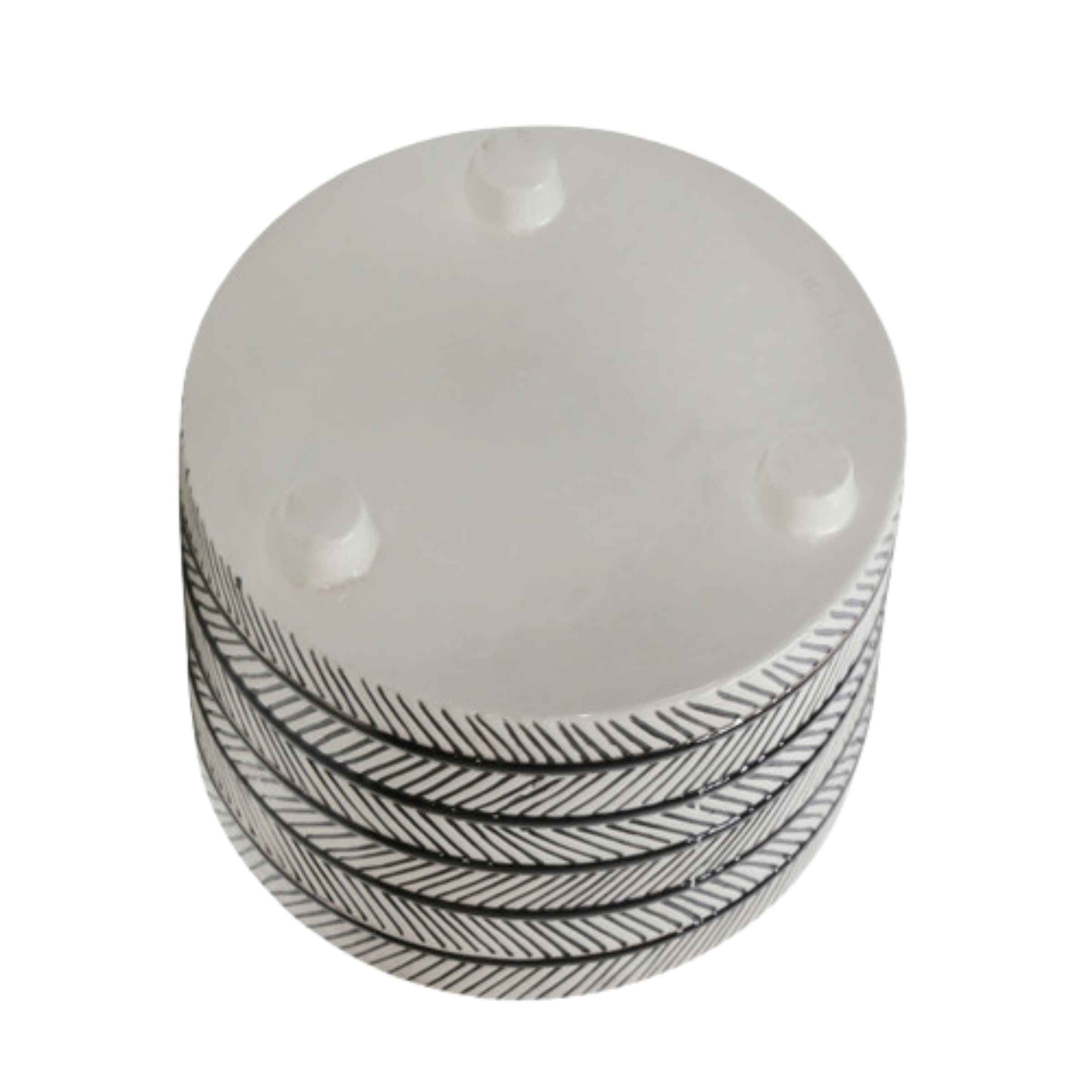 Set Of 2 Ceramic Diamond Footed Planter 25, 30 Cm 15064-06 -  Planter Boxes - ebarza Furniture UAE | Shop Modern Furniture in Abu Dhabi & Dubai - مفروشات ايبازرا في الامارات | تسوق اثاث عصري وديكورات مميزة في دبي وابوظبي