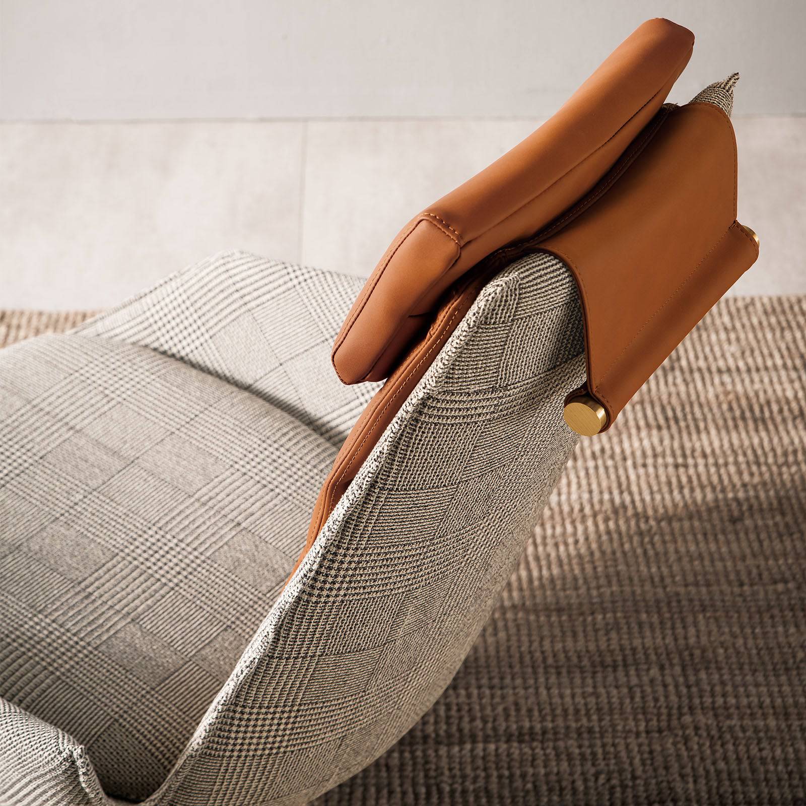 Severo Lounge Chair Lc045-Light beige + caramel -  Lounge Chairs - ebarza Furniture UAE | Shop Modern Furniture in Abu Dhabi & Dubai - مفروشات ايبازرا في الامارات | تسوق اثاث عصري وديكورات مميزة في دبي وابوظبي