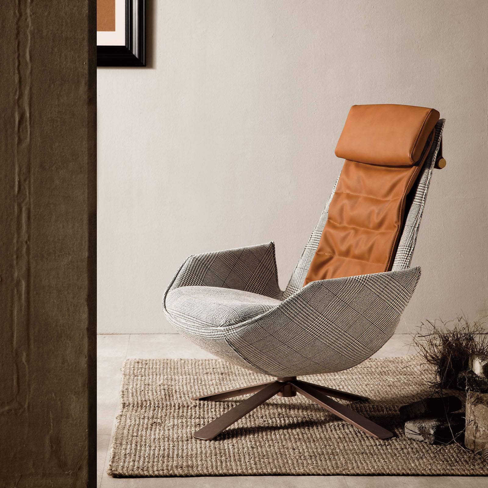 Severo Lounge Chair Lc045-Light beige + caramel -  Lounge Chairs - ebarza Furniture UAE | Shop Modern Furniture in Abu Dhabi & Dubai - مفروشات ايبازرا في الامارات | تسوق اثاث عصري وديكورات مميزة في دبي وابوظبي