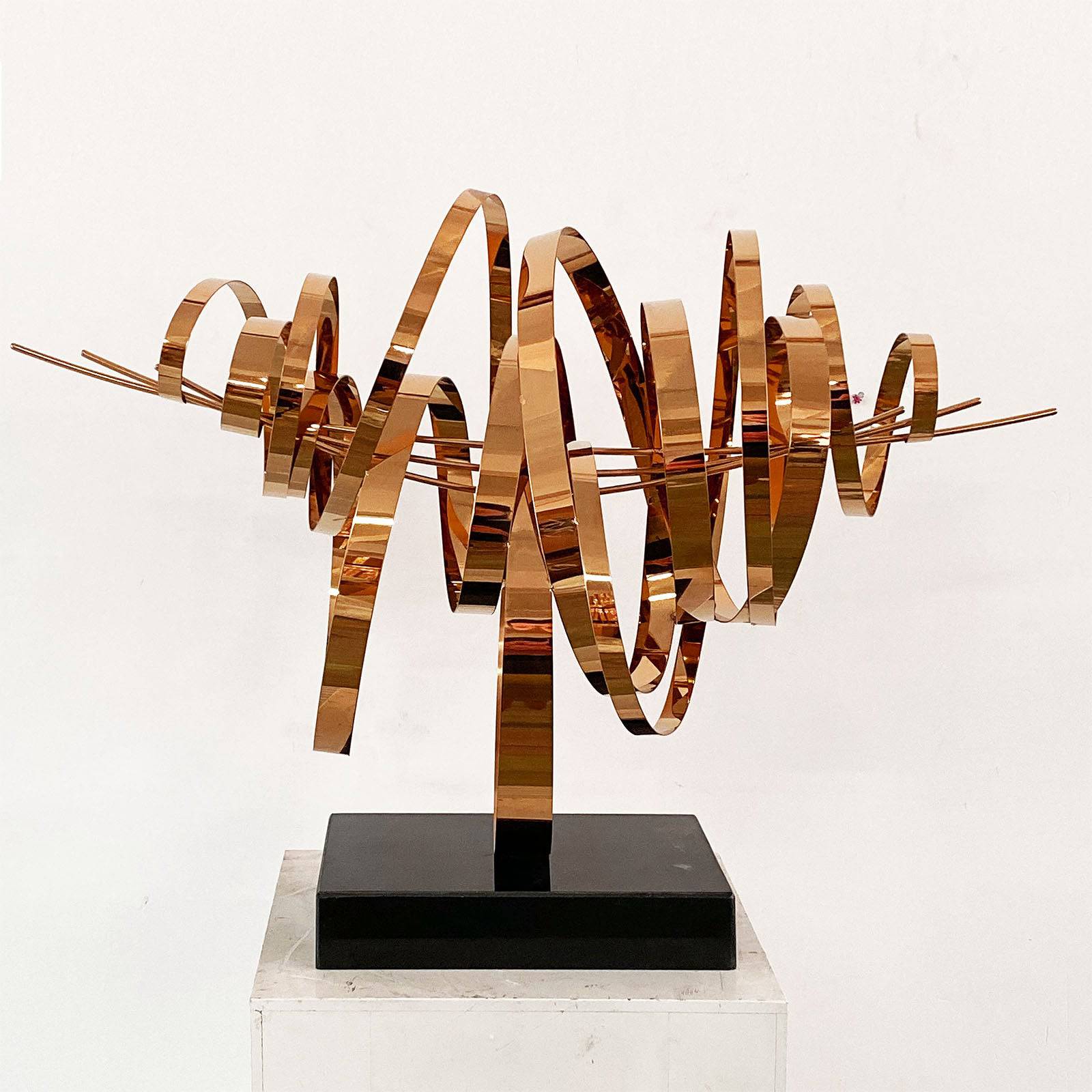 Shock Wave Handcrafted Stainless Steel Artwork Bj2020026 -  Artwork - ebarza Furniture UAE | Shop Modern Furniture in Abu Dhabi & Dubai - مفروشات ايبازرا في الامارات | تسوق اثاث عصري وديكورات مميزة في دبي وابوظبي