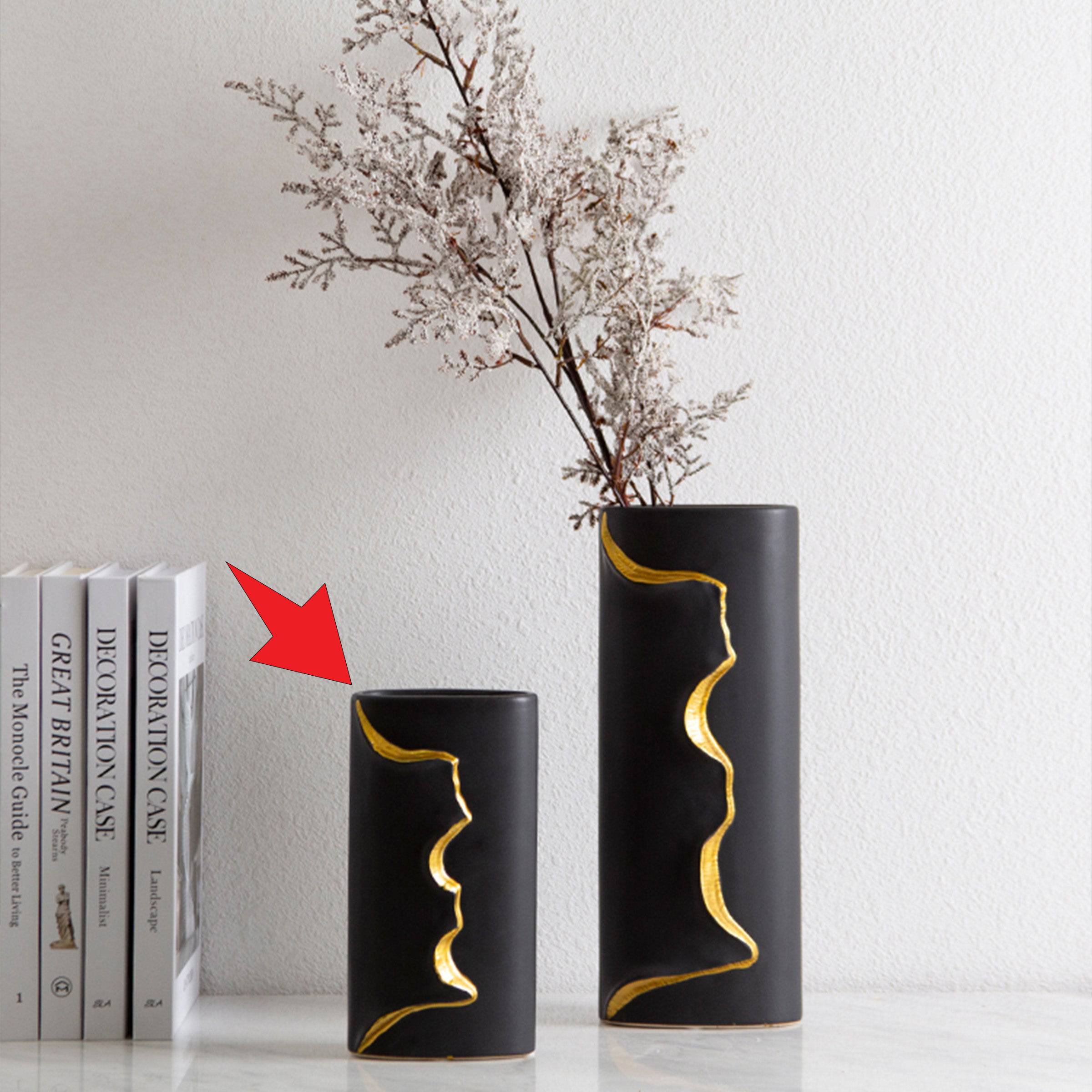 Sideline Vase -B Fa-D2122B -  Vases - ebarza Furniture UAE | Shop Modern Furniture in Abu Dhabi & Dubai - مفروشات ايبازرا في الامارات | تسوق اثاث عصري وديكورات مميزة في دبي وابوظبي