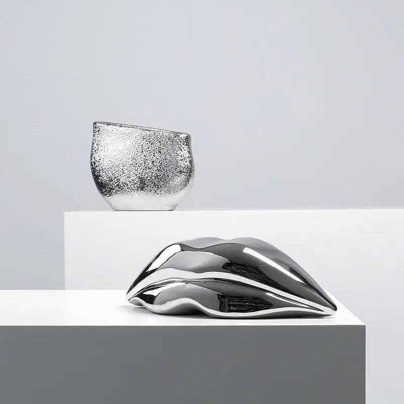 Silver Ceramic Mouth Décor Fa-D22039 -  Home Decor Figurines - ebarza Furniture UAE | Shop Modern Furniture in Abu Dhabi & Dubai - مفروشات ايبازرا في الامارات | تسوق اثاث عصري وديكورات مميزة في دبي وابوظبي