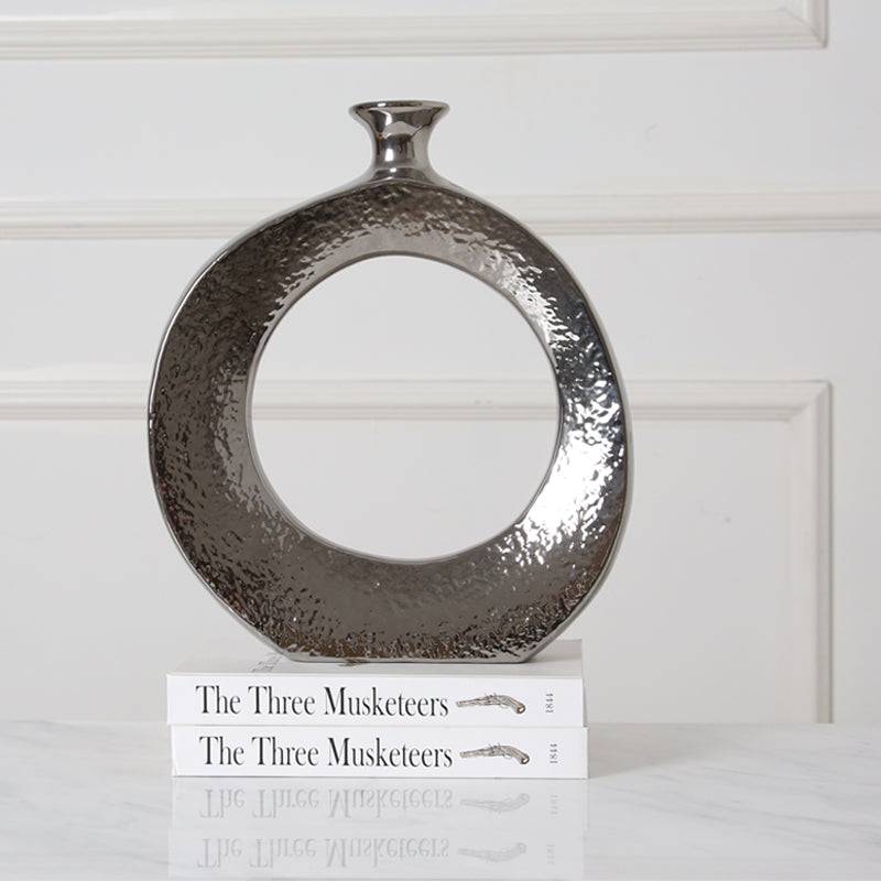 Silver Circle Vase-A Fa-D1960A -  Vases - ebarza Furniture UAE | Shop Modern Furniture in Abu Dhabi & Dubai - مفروشات ايبازرا في الامارات | تسوق اثاث عصري وديكورات مميزة في دبي وابوظبي