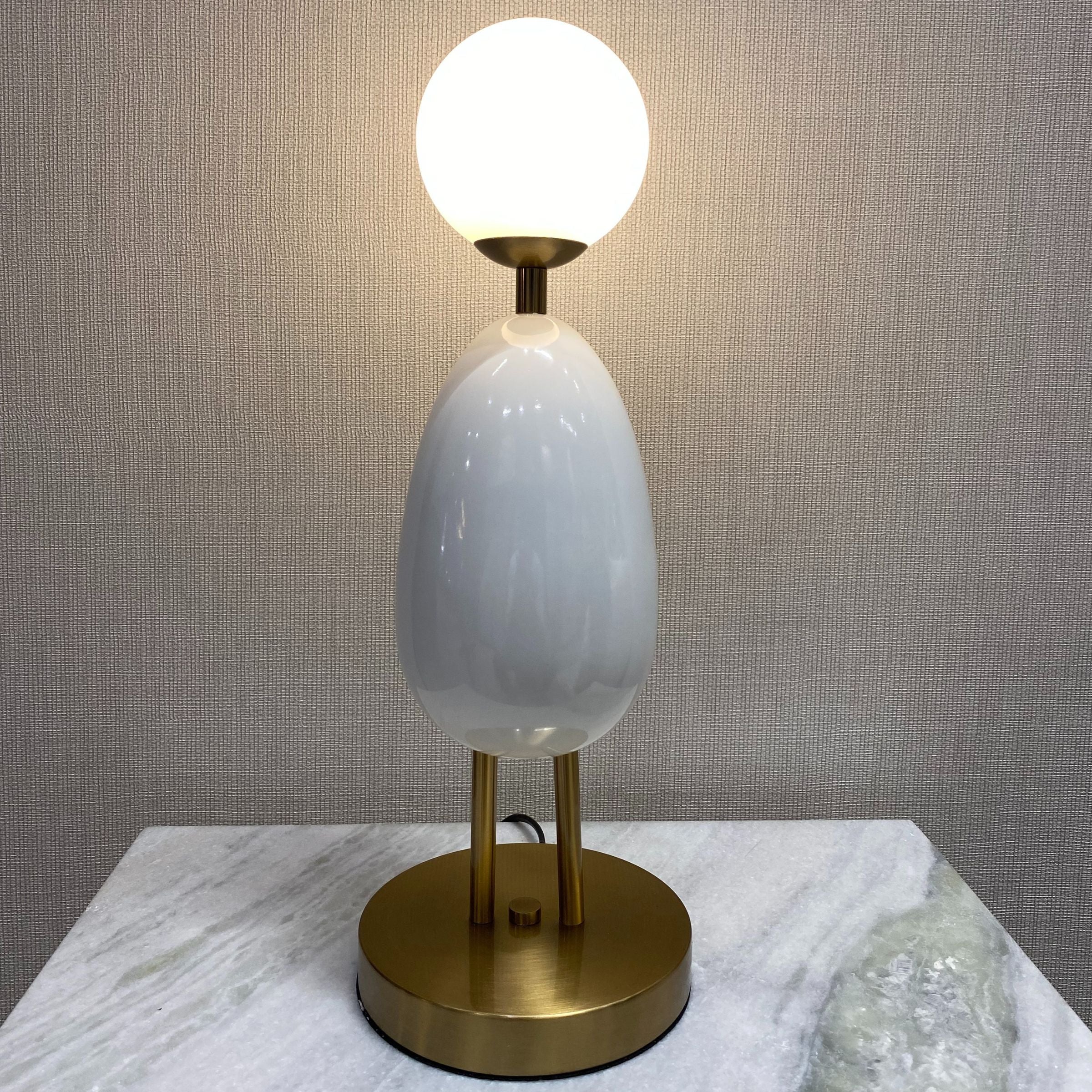 Display Item - Table Lamp White CY-LTD-1011-W Nakheel -  DISPLAY ITEM - ebarza Furniture UAE | Shop Modern Furniture in Abu Dhabi & Dubai - مفروشات ايبازرا في الامارات | تسوق اثاث عصري وديكورات مميزة في دبي وابوظبي